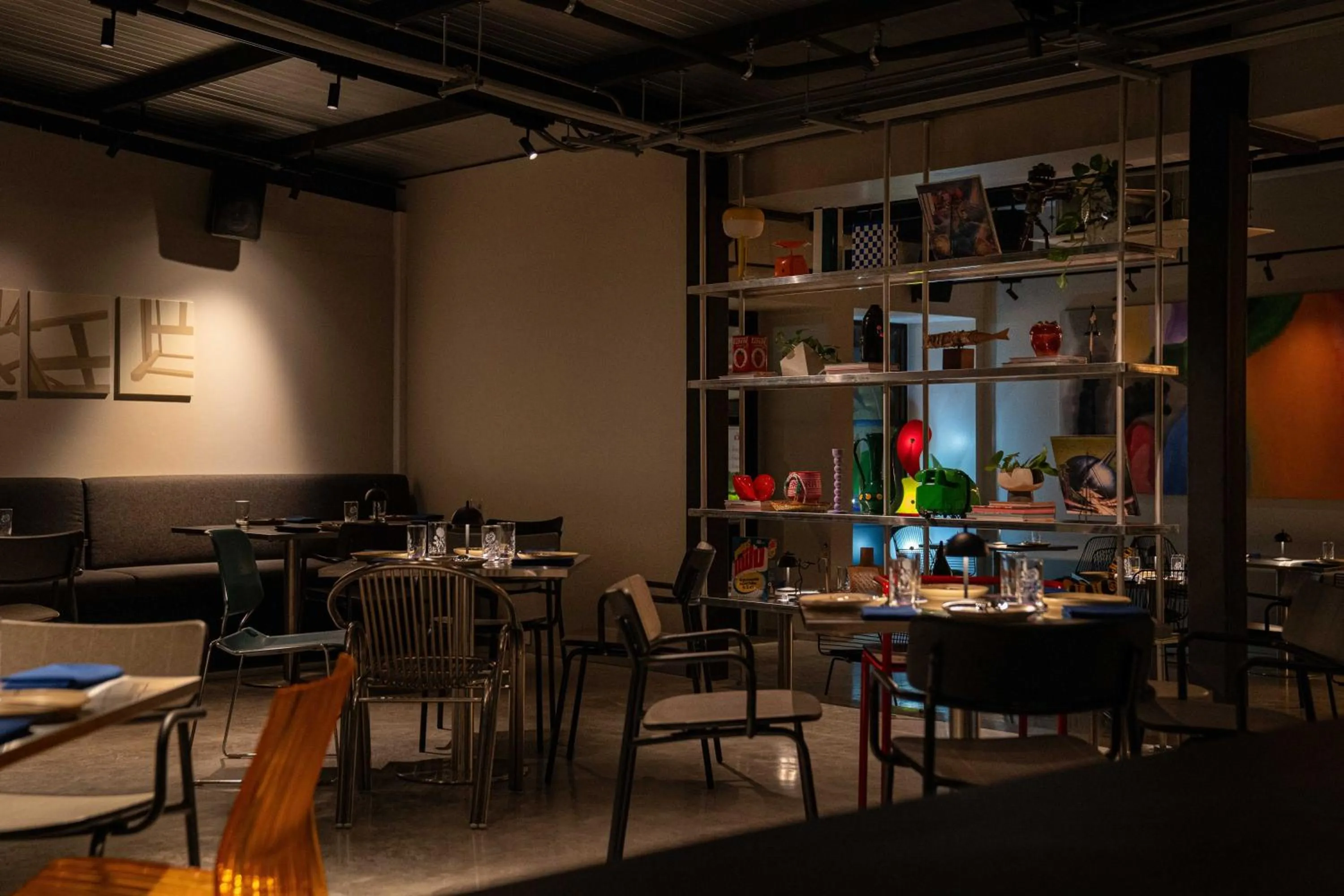 Restaurant/places to eat in The StandardX, Bangkok Phra Arthit