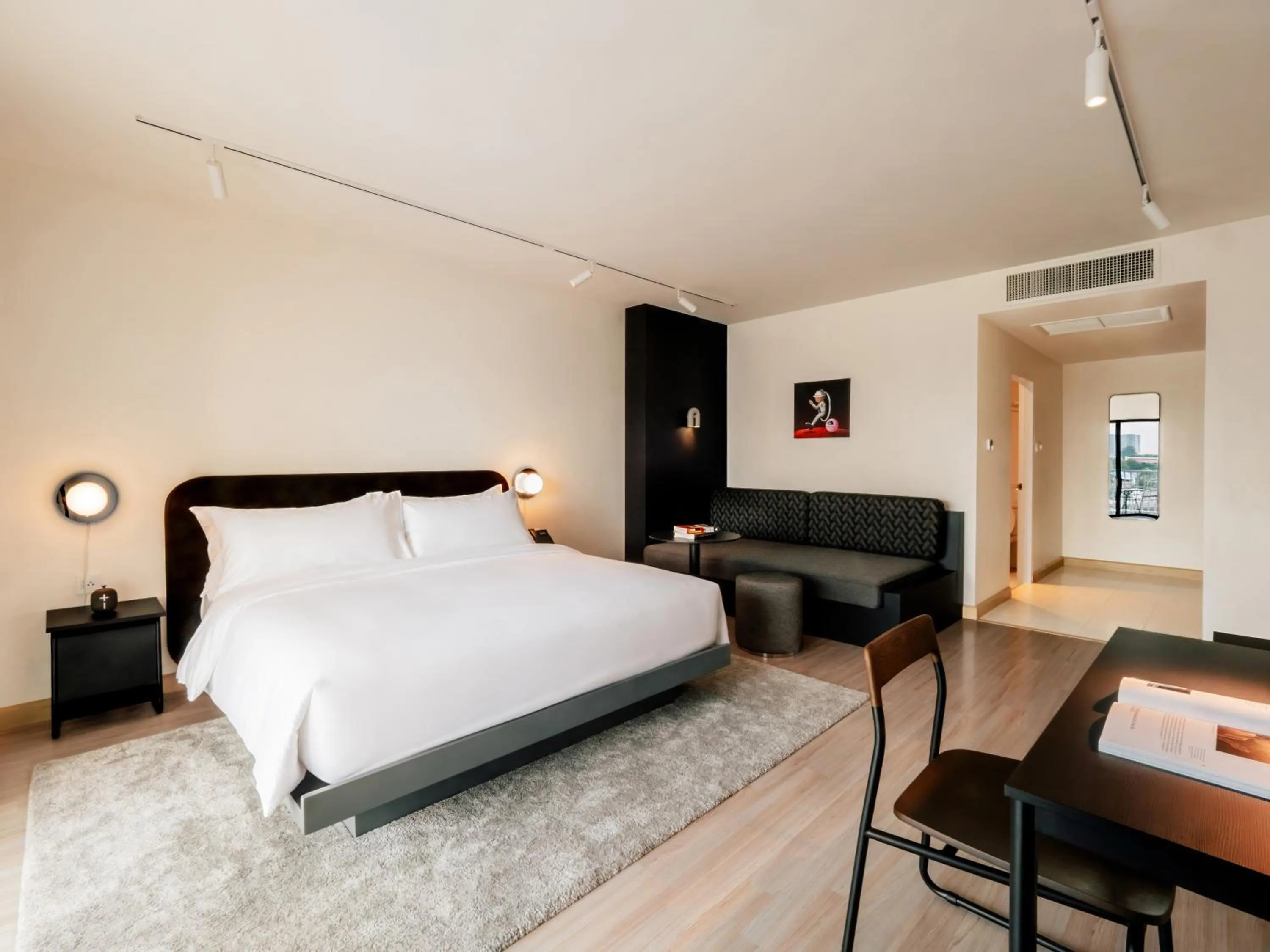 Bed in The StandardX, Bangkok Phra Arthit