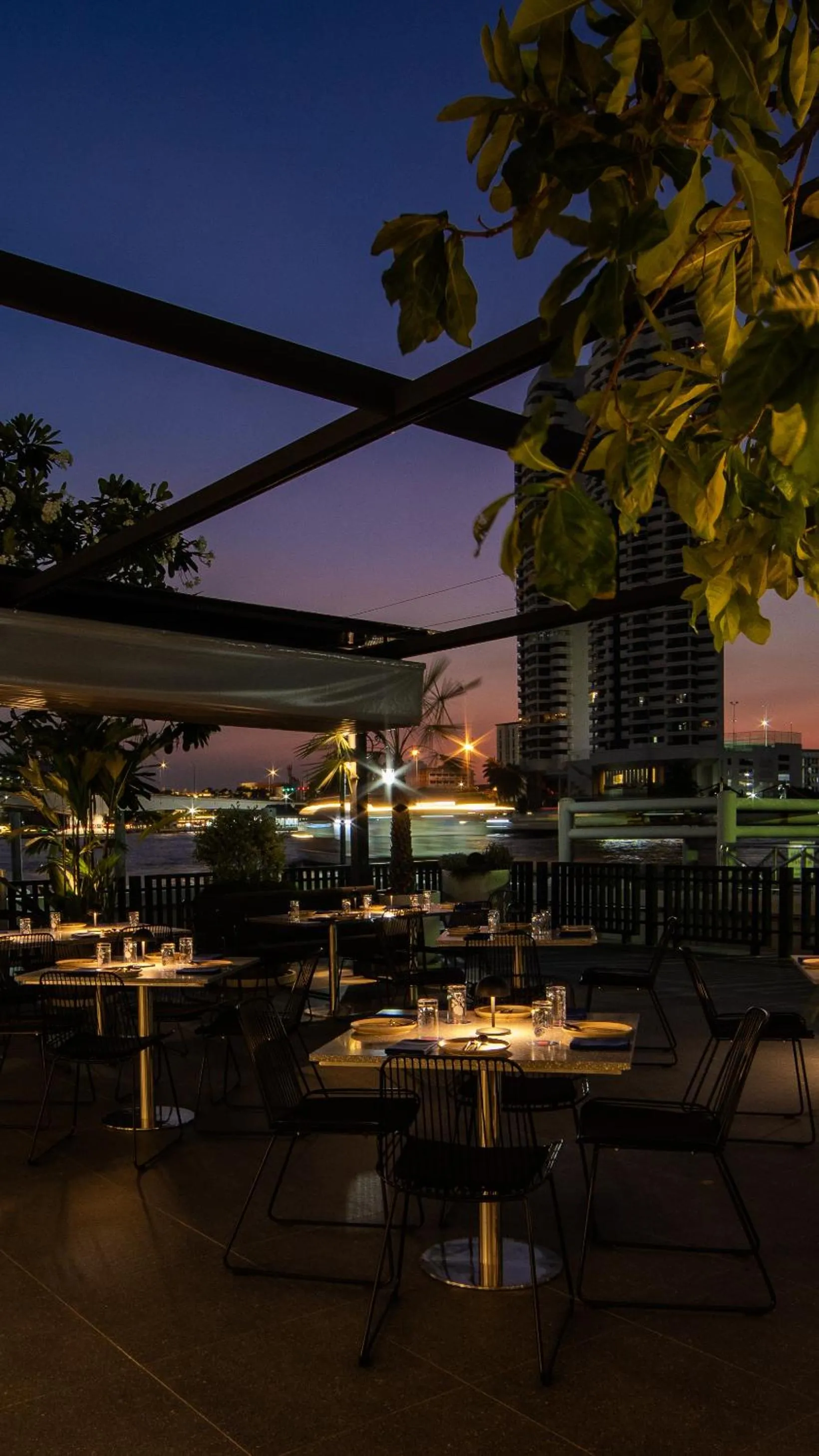 Dining area in The StandardX, Bangkok Phra Arthit