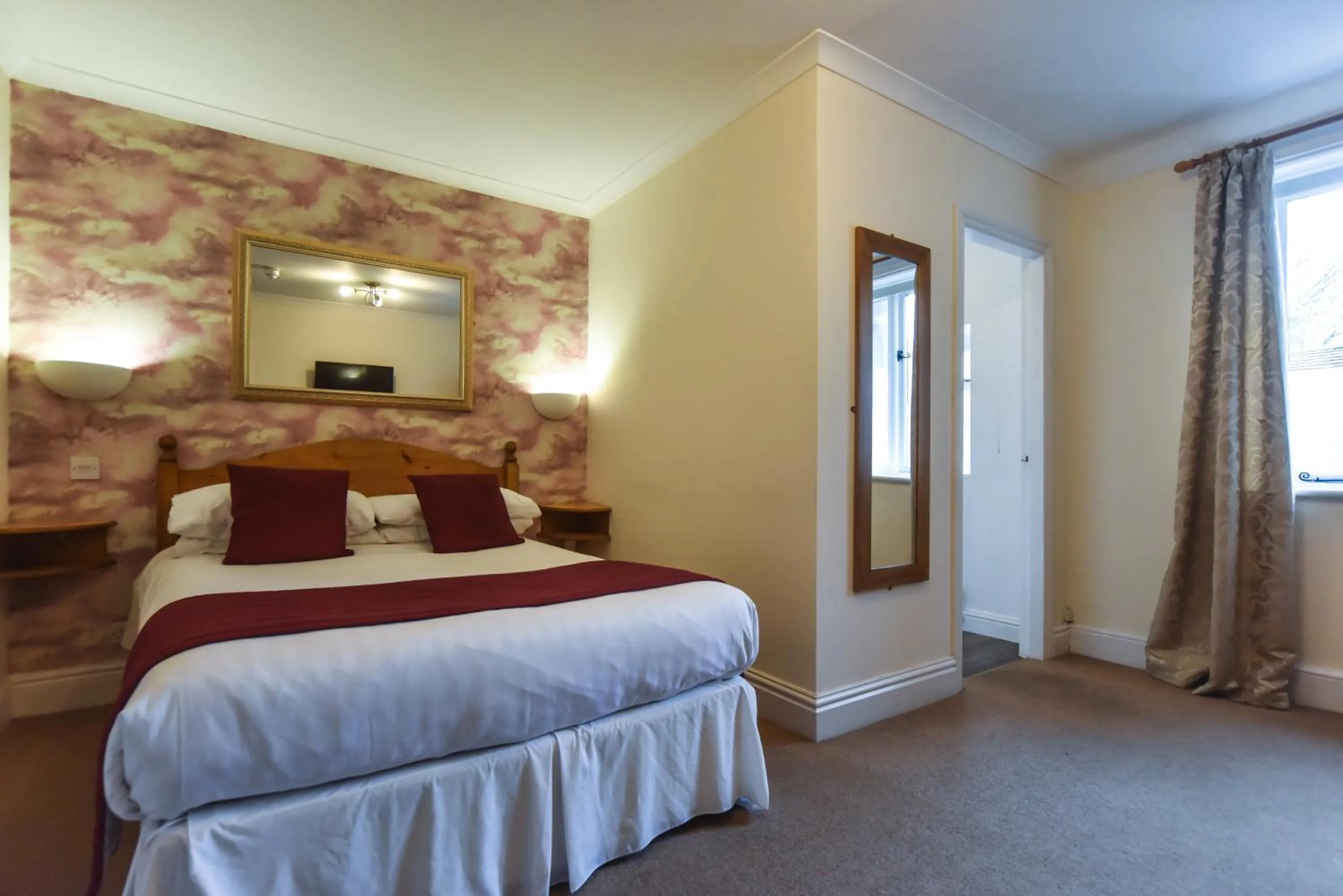 Bed in The Bentley Brook Inn