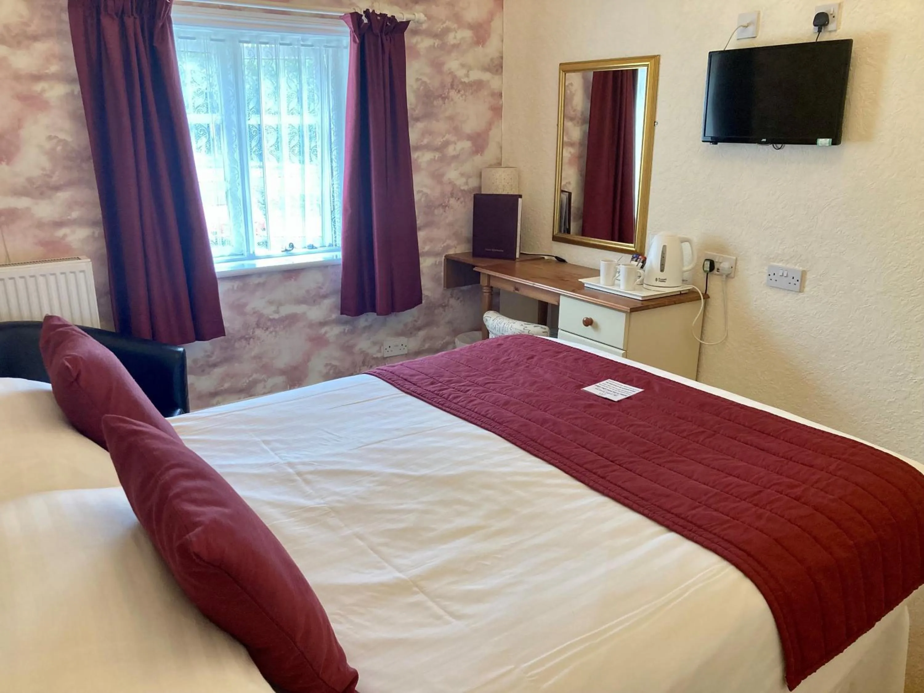 Bed in The Bentley Brook Inn