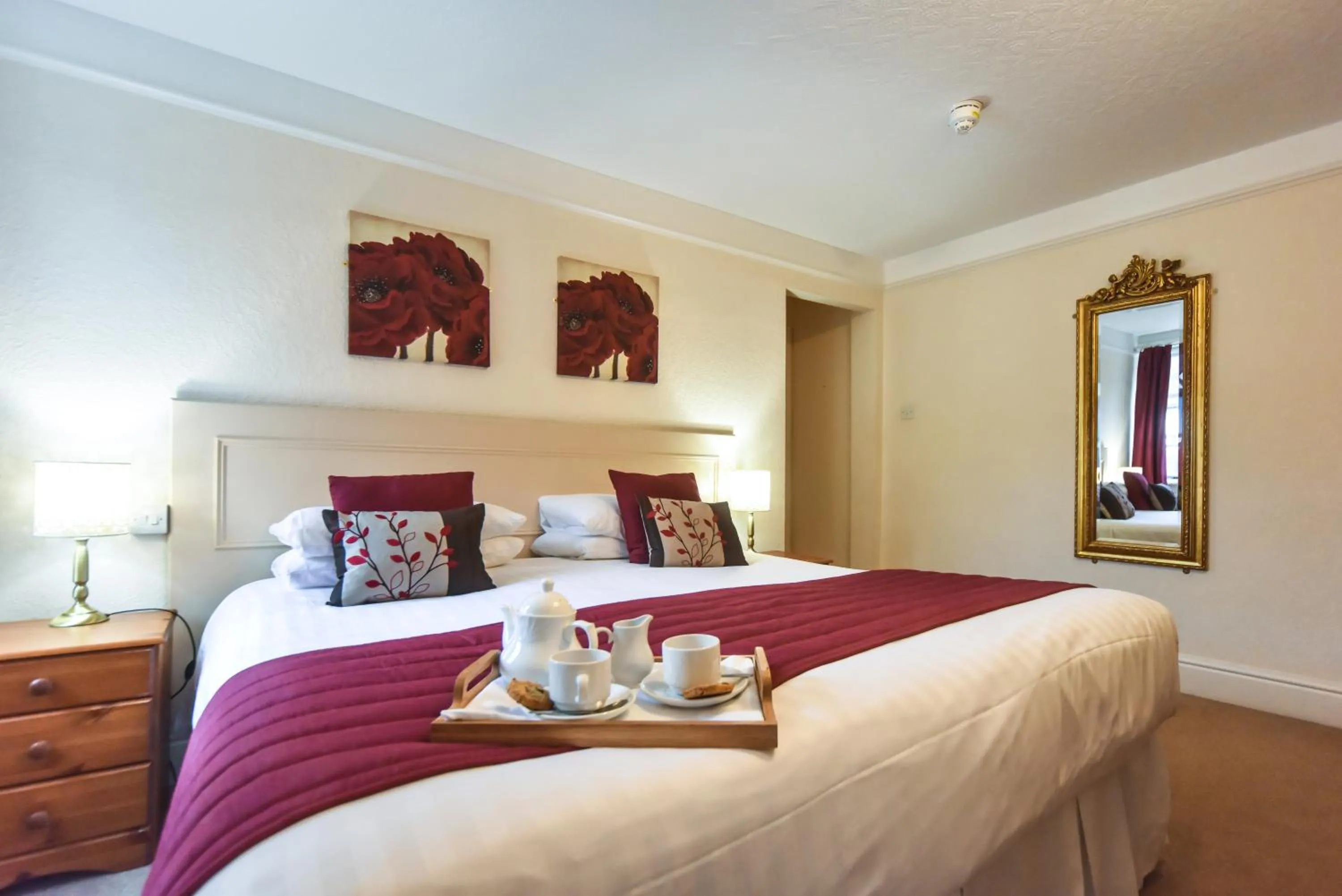 Bed in The Bentley Brook Inn