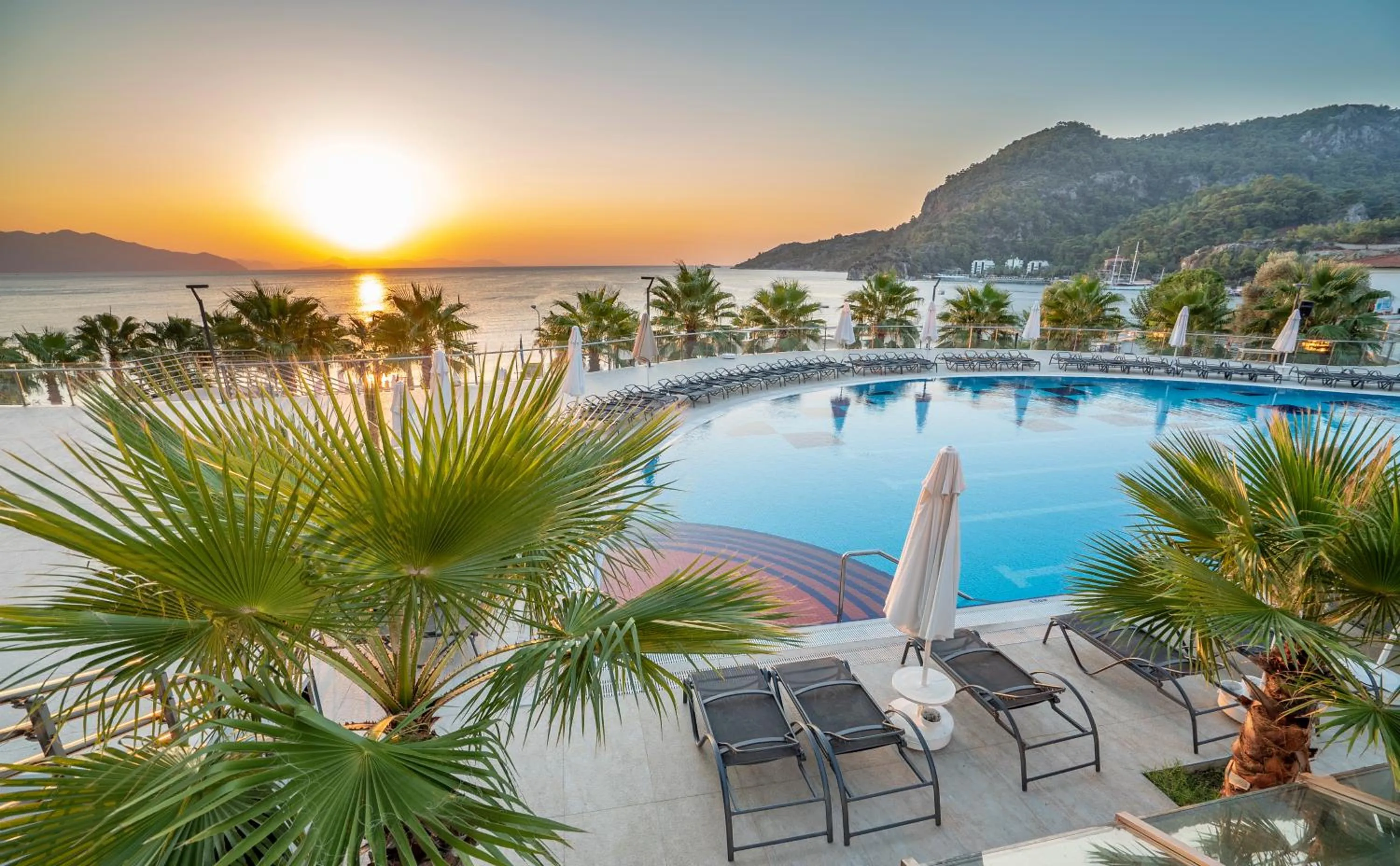 Pool view in Turunc Premium Hotel