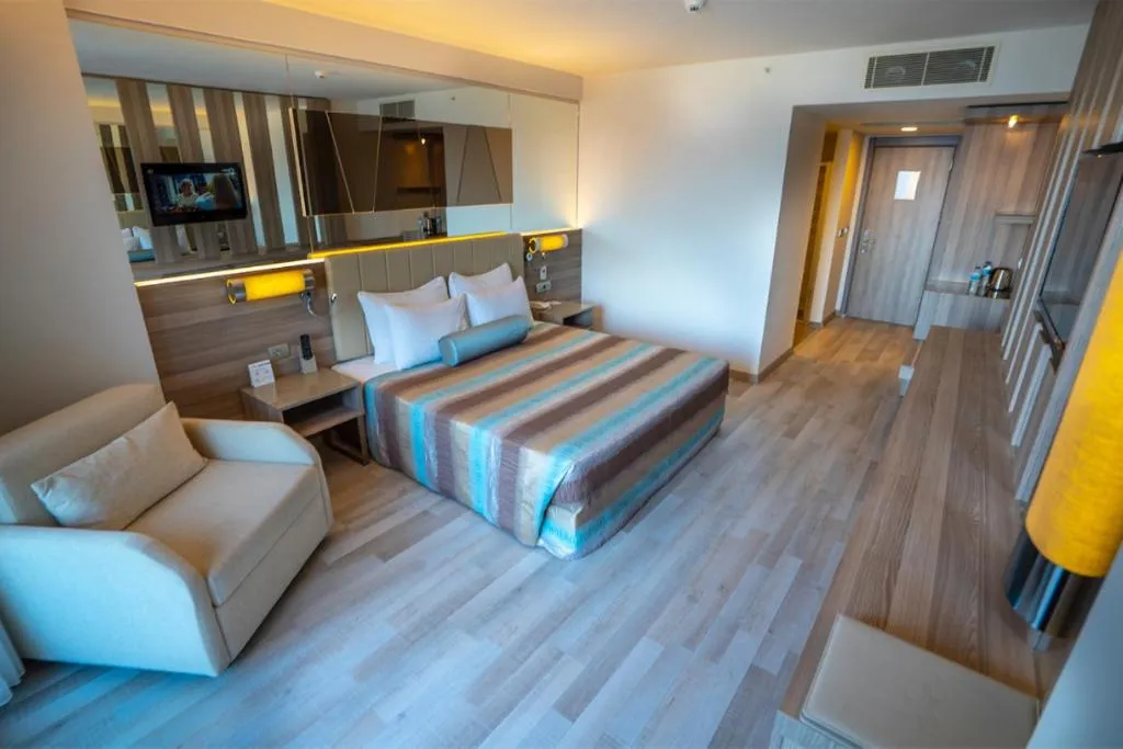Bedroom in Turunc Premium Hotel