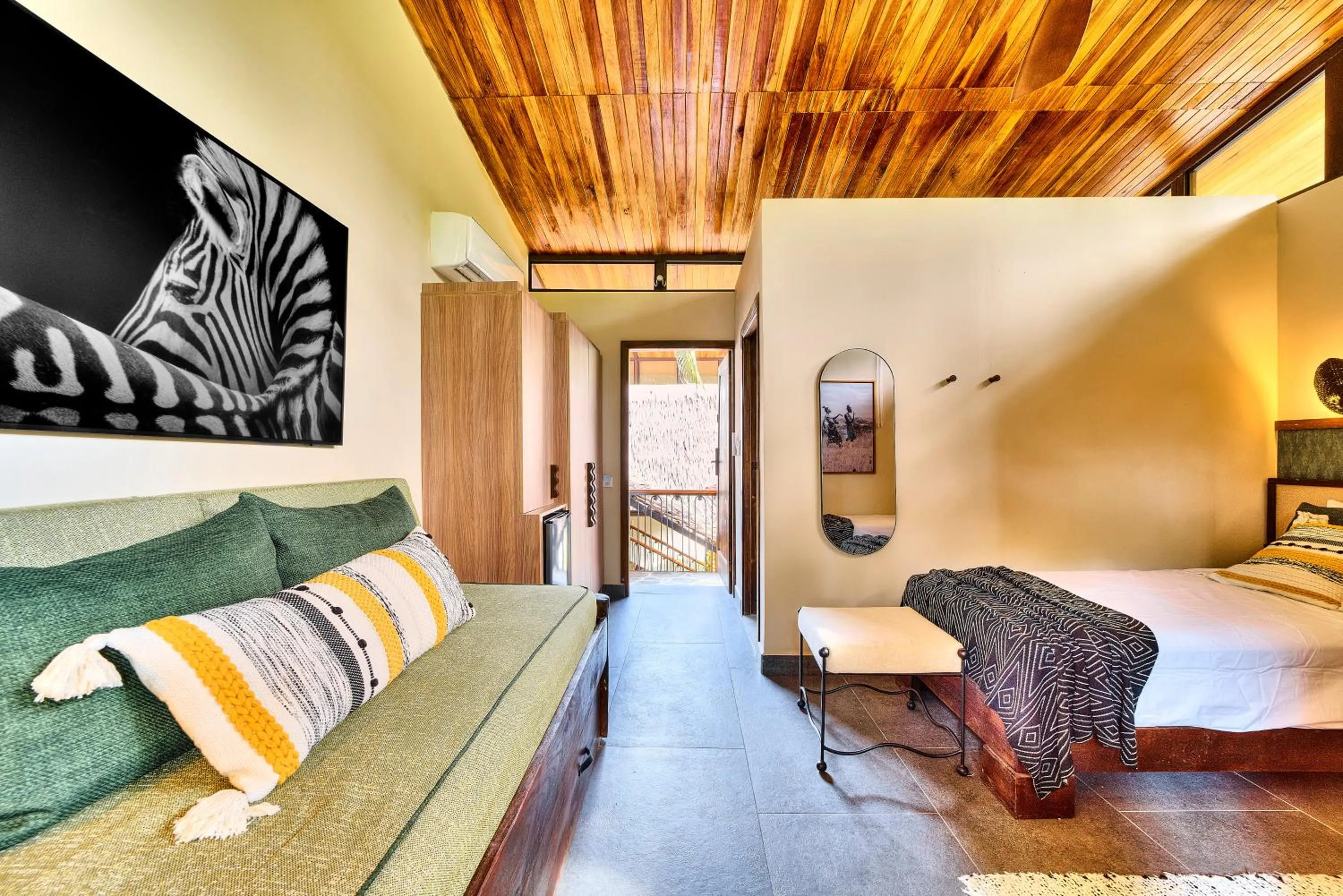 TV and multimedia, Bed in Conga Boutique Hotel