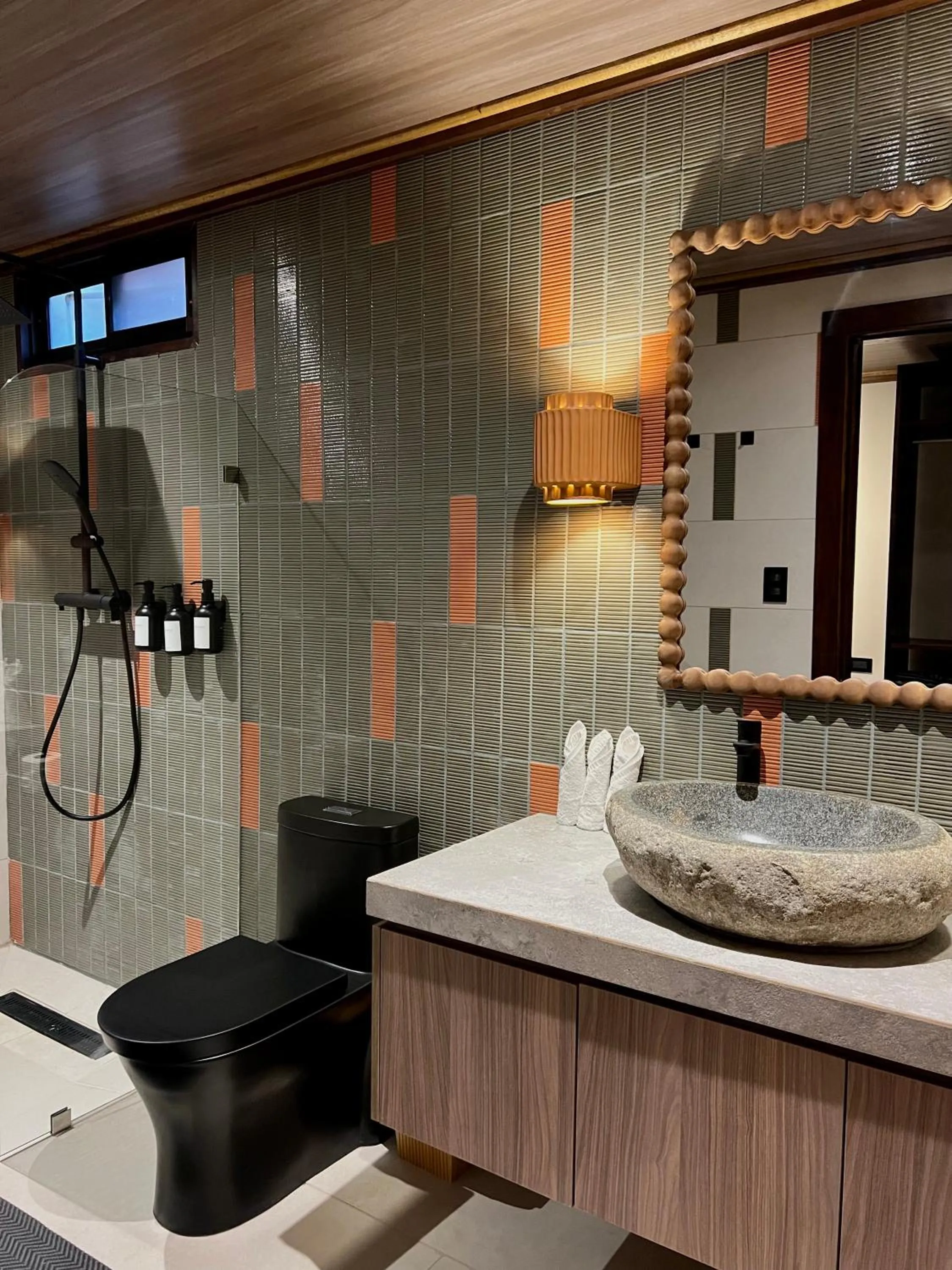 Bathroom in Conga Boutique Hotel