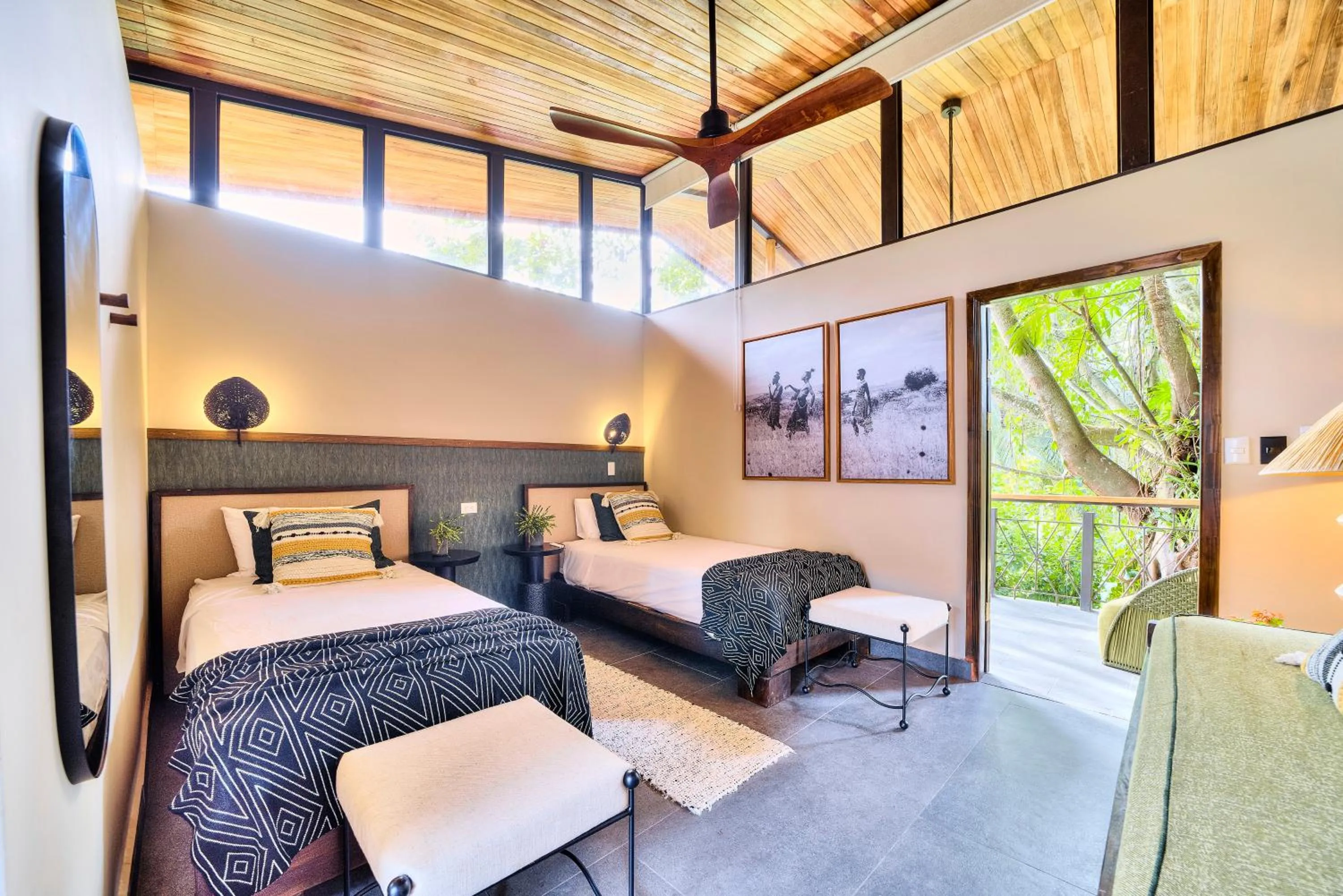 Deluxe Quadruple Room in Conga Boutique Hotel