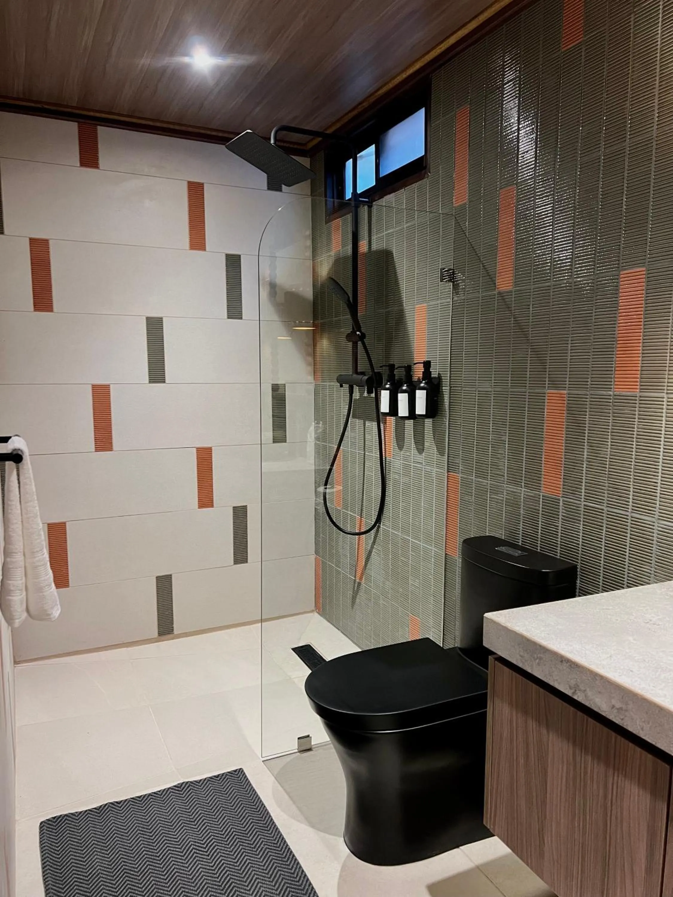 Bathroom in Conga Boutique Hotel