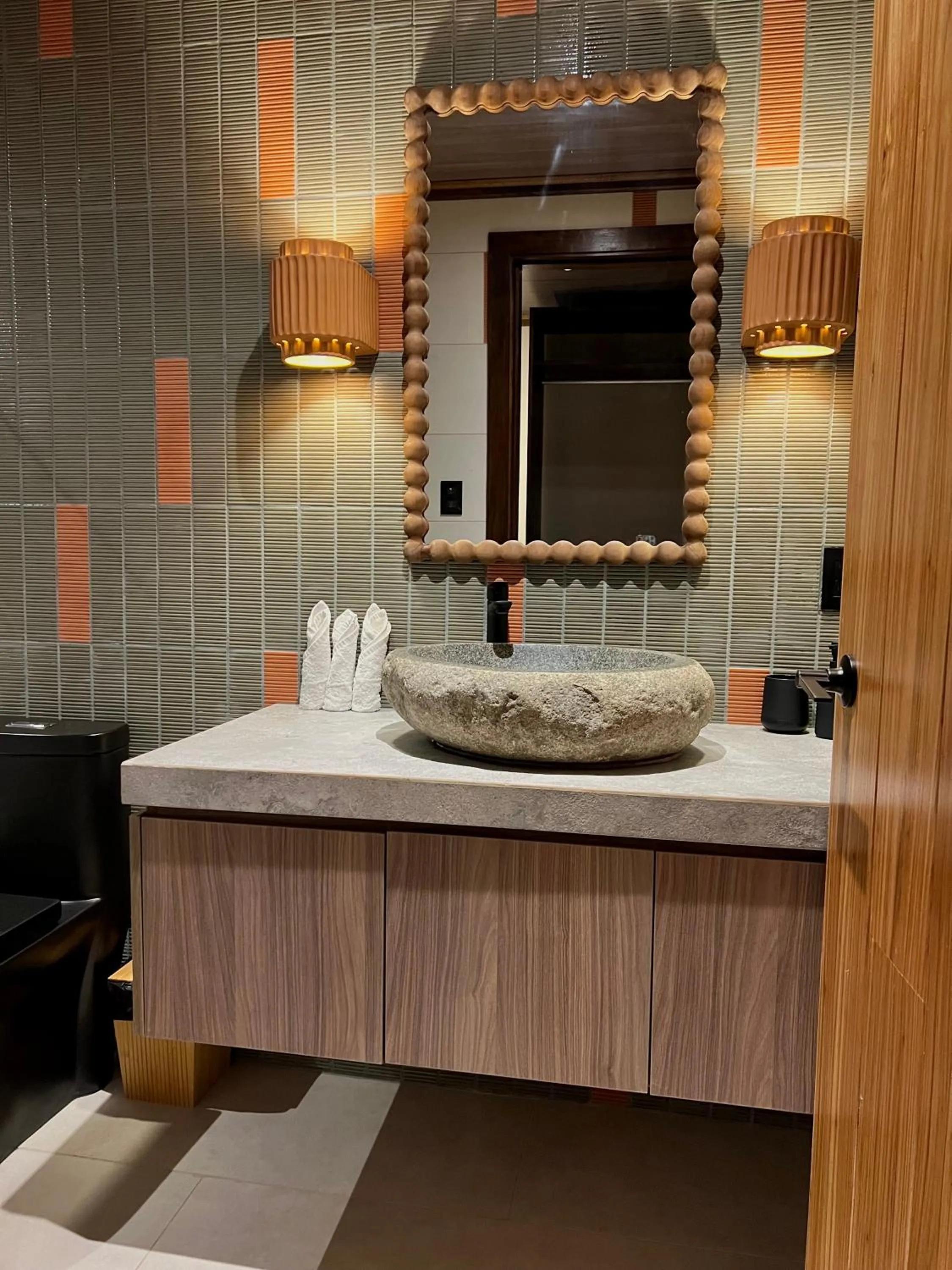 Bathroom in Conga Boutique Hotel