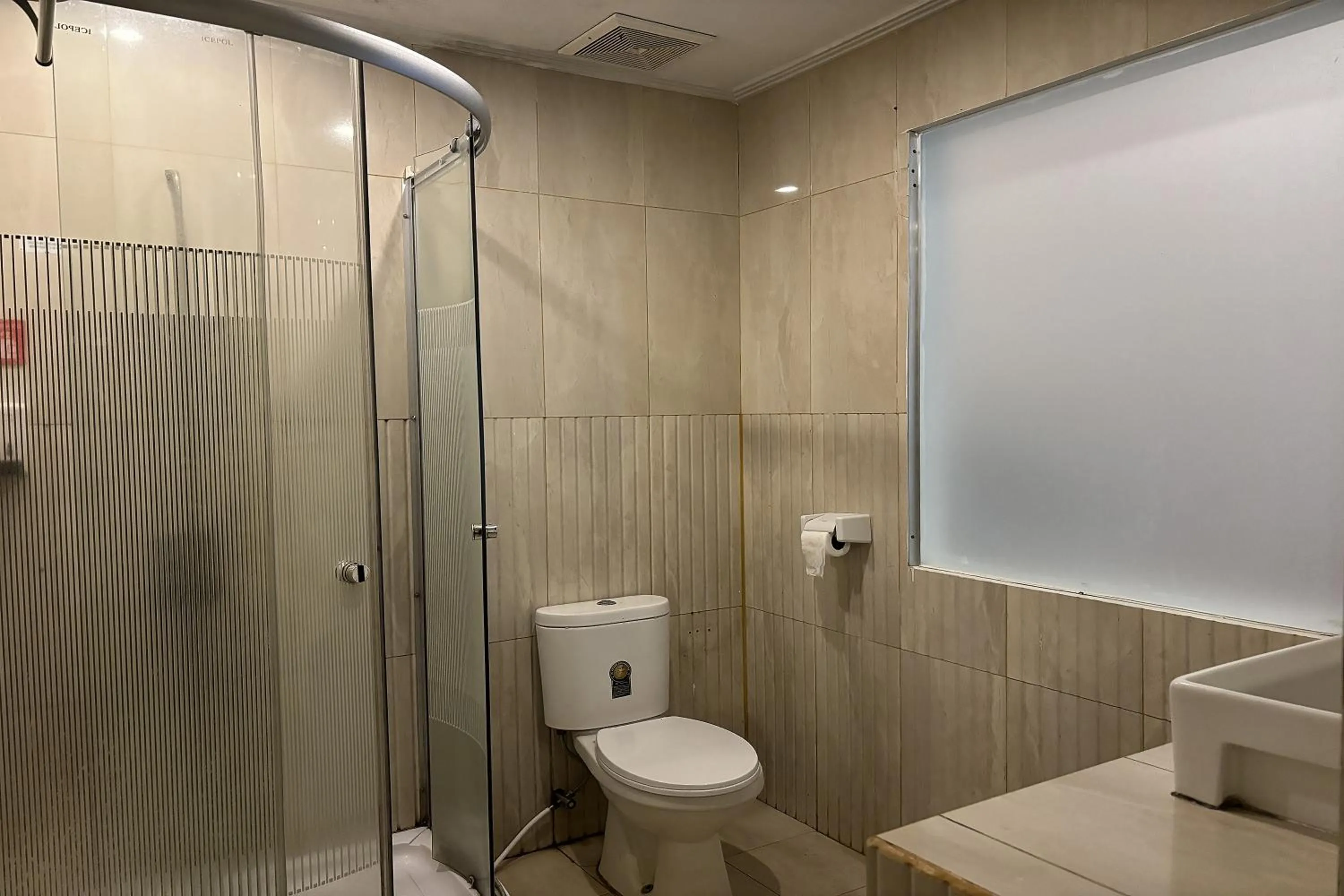 Bathroom in Green Hero Darajat Hotel