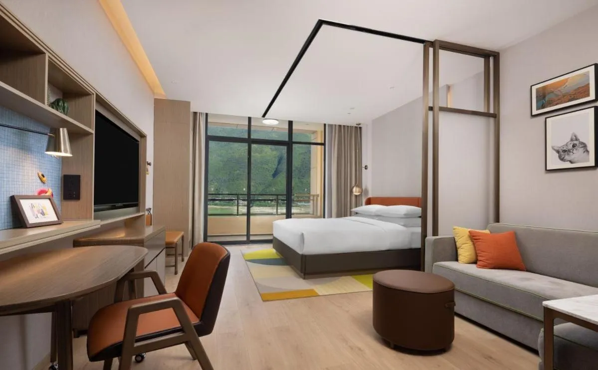 Photo of the whole room, Bed in Home2 by Hilton Chongqing Wushan