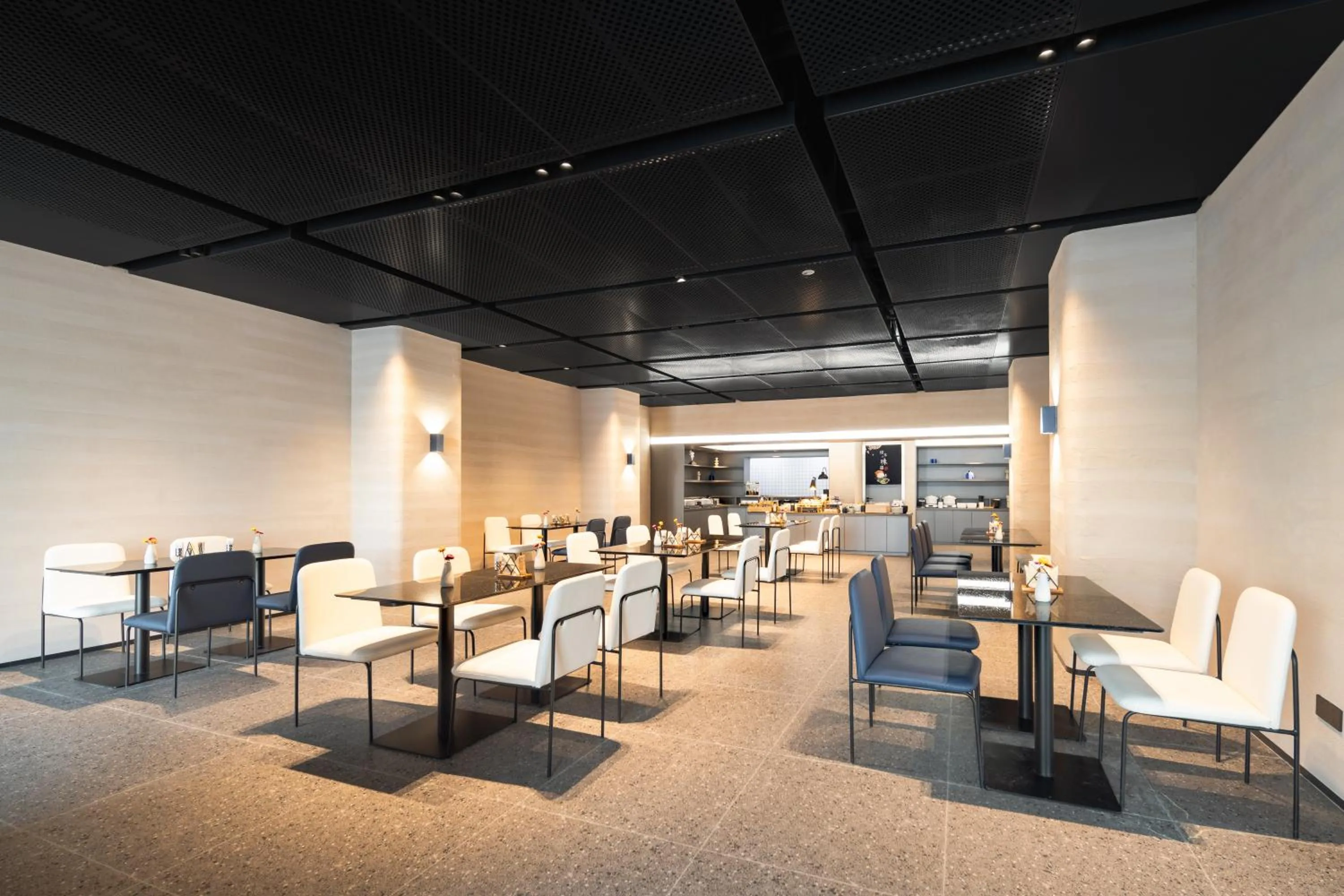 Atour Light Hotel Shenyang Yuhong Plaza Metro Station