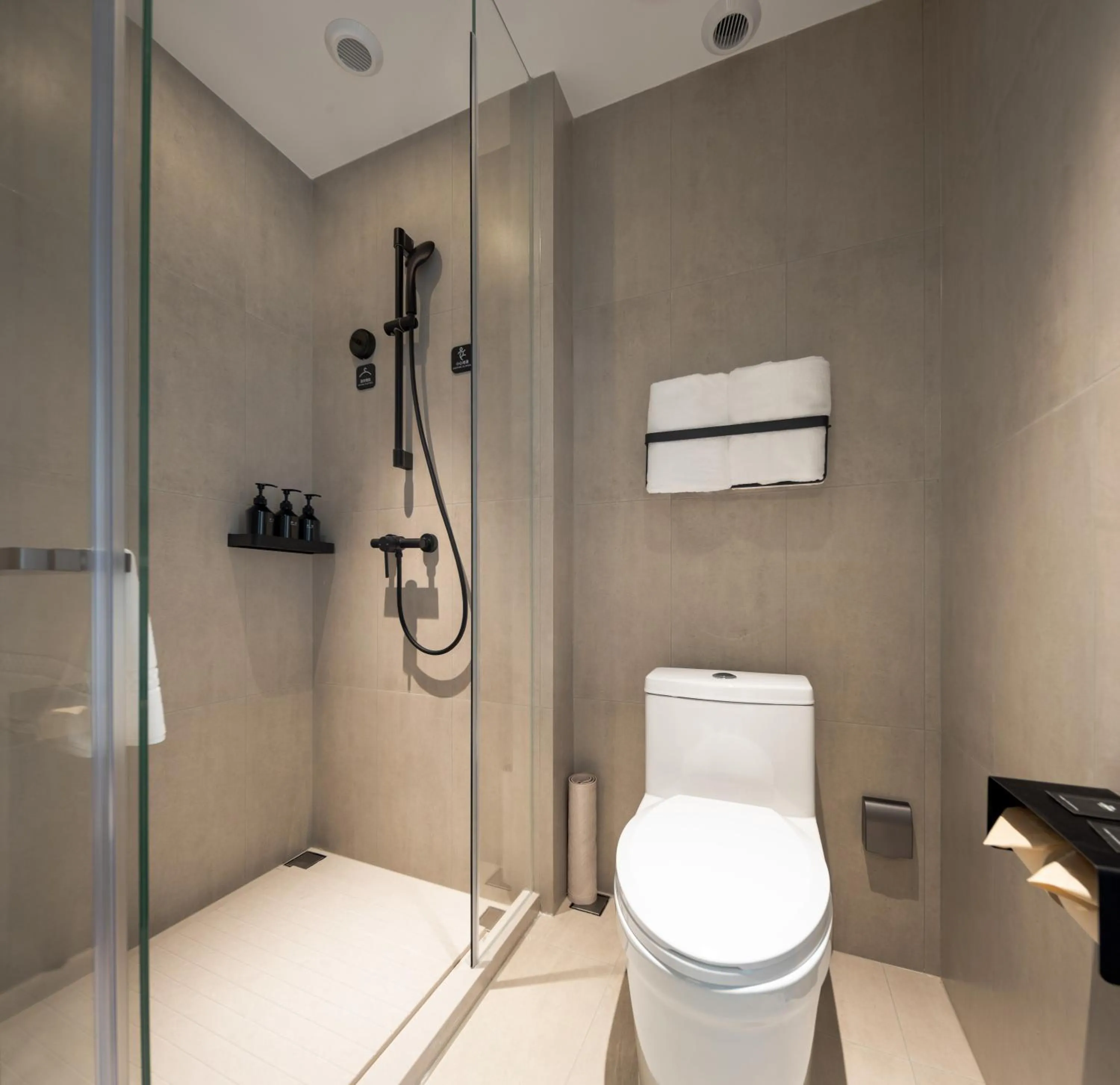 Atour Light Hotel Shenyang Yuhong Plaza Metro Station