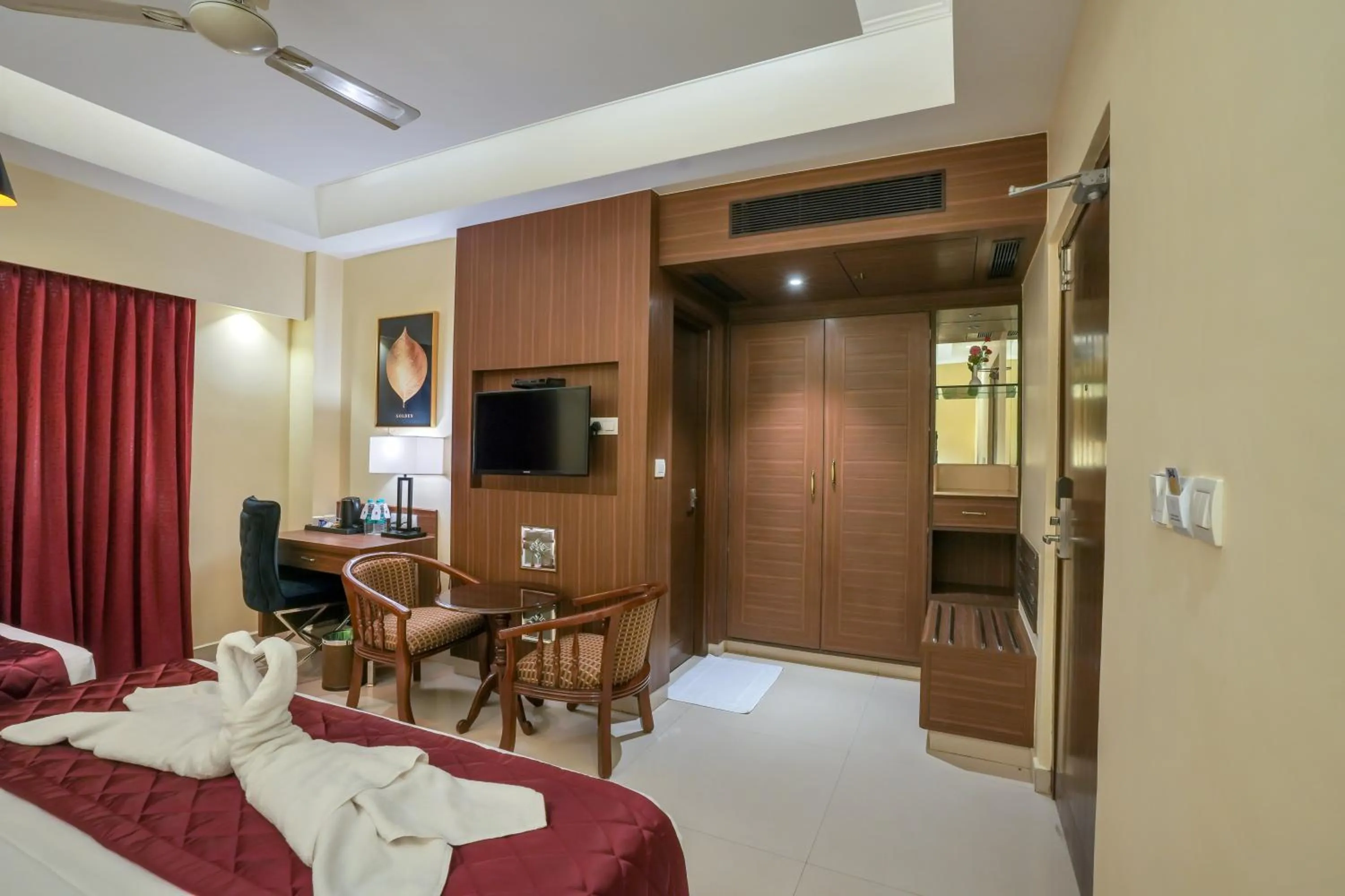 Bedroom, Bed in Park Avenue Hotel & Apartments Trichy