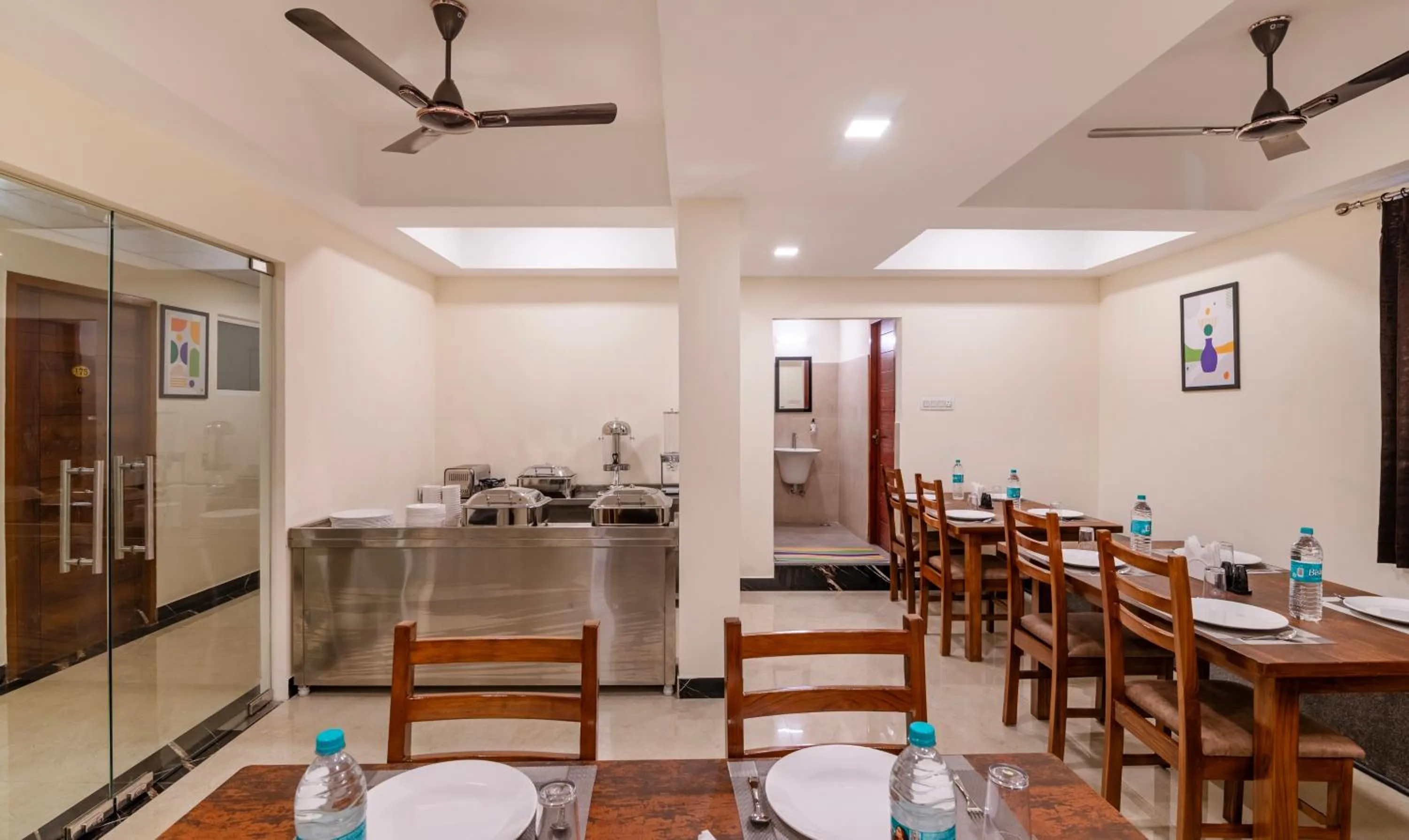 Dining area in Treebo Rakshitha, Porur
