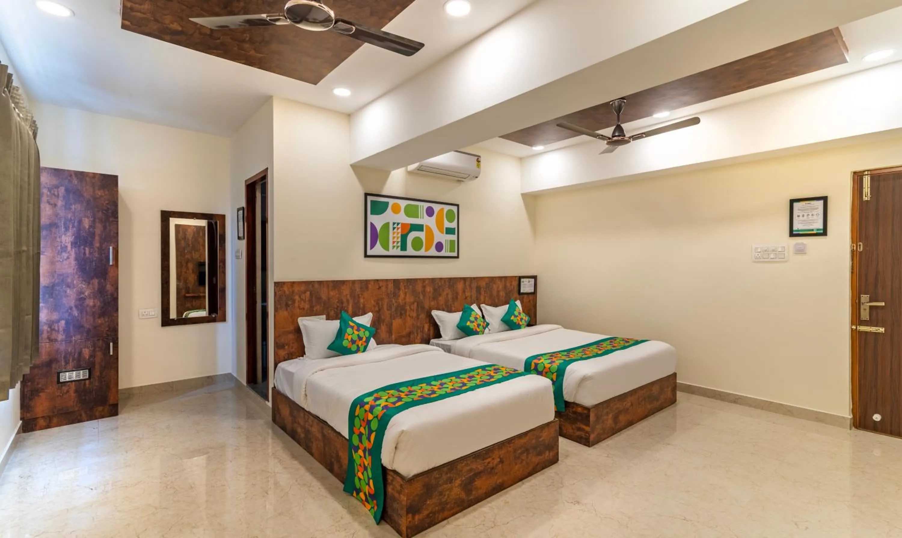 Bedroom, Bed in Treebo Rakshitha, Porur