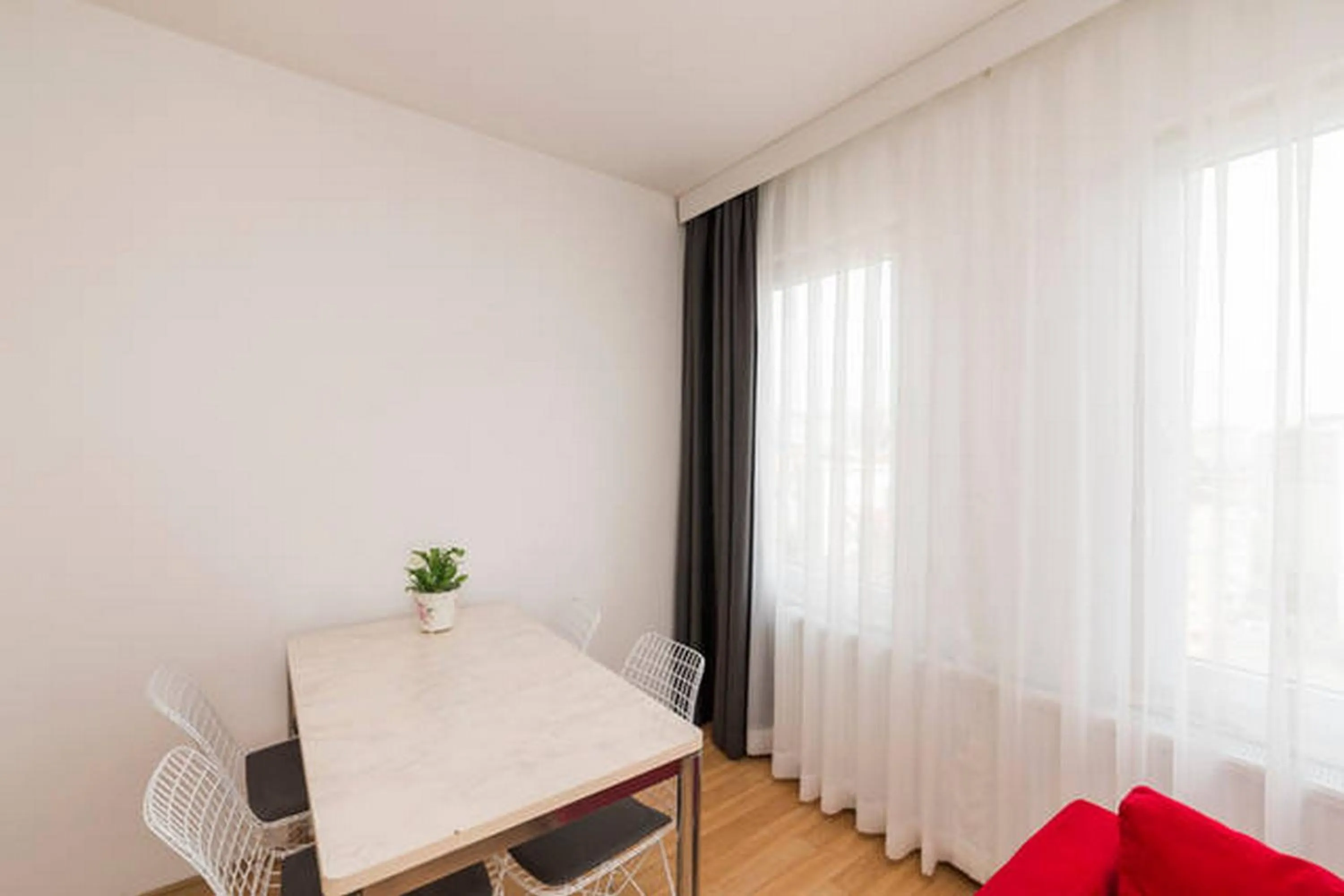 Photo of the whole room in Nish Suites Atasehir