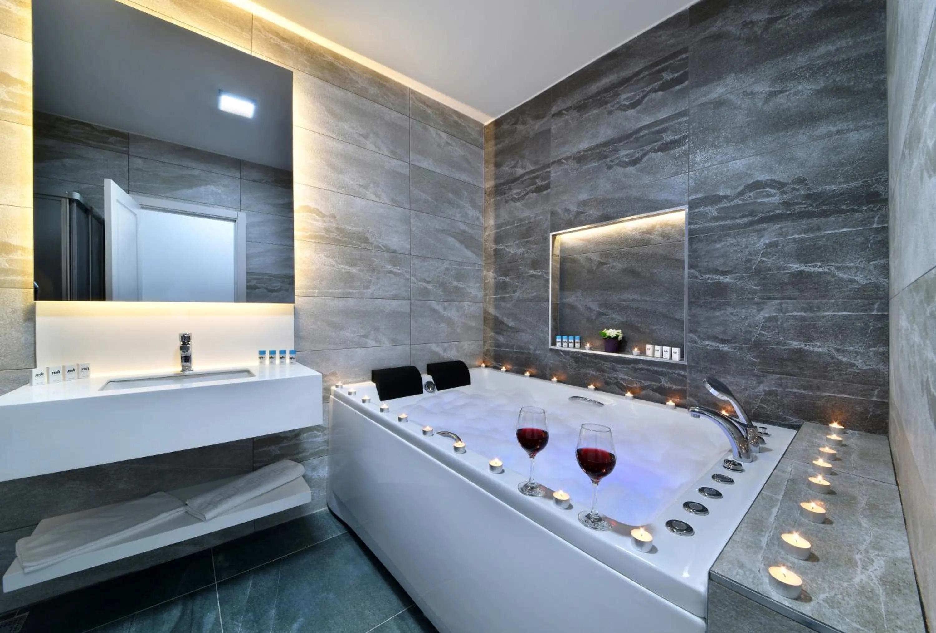 Nish Suites Atasehir