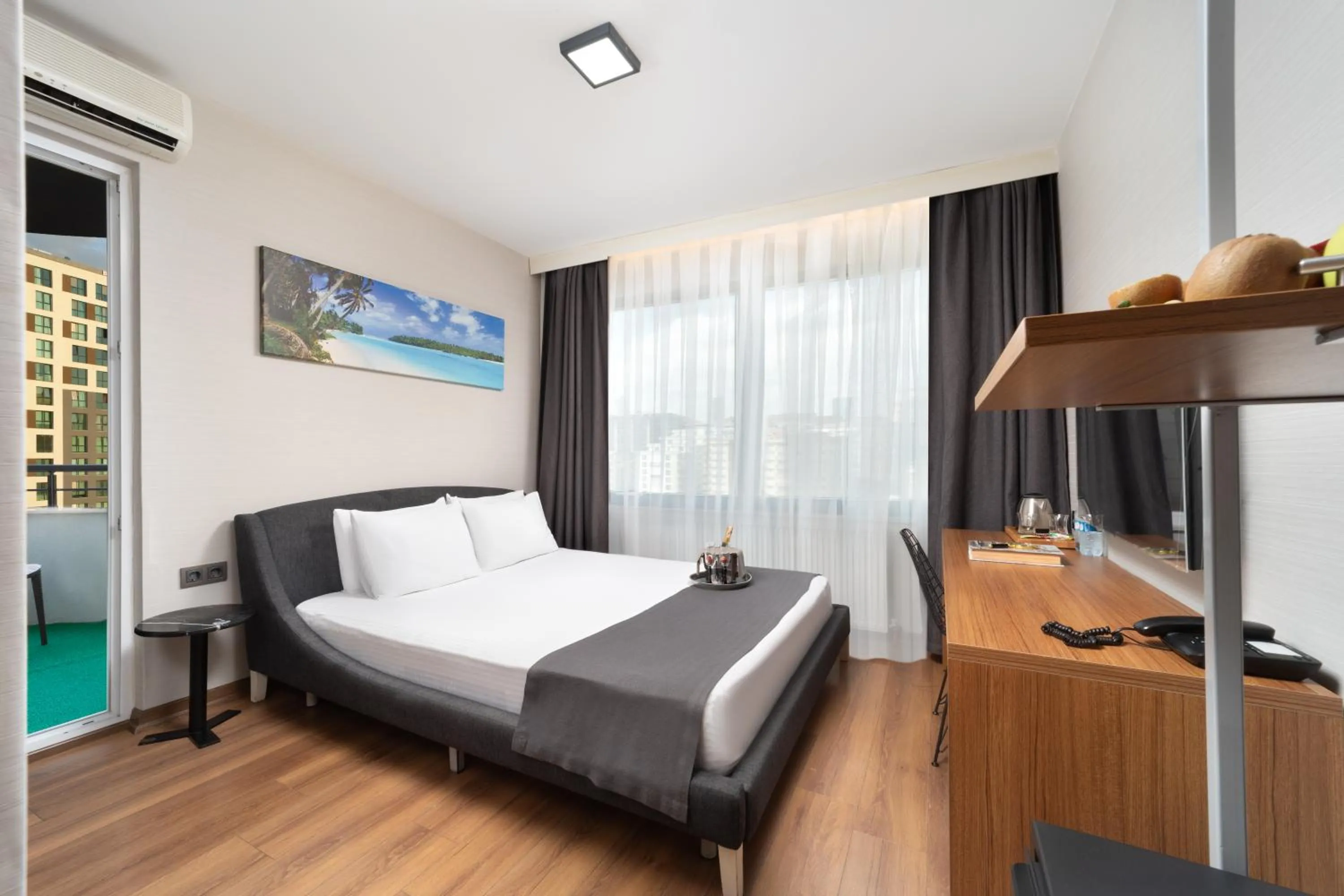 Bed in Nish Suites Atasehir