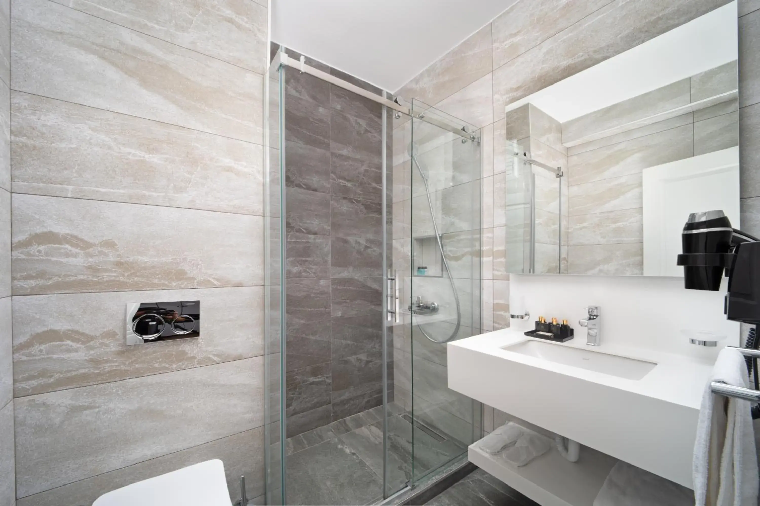 King Suite with Balcony in Nish Suites Atasehir King Suite with Balcony in Nish Suites Atasehir