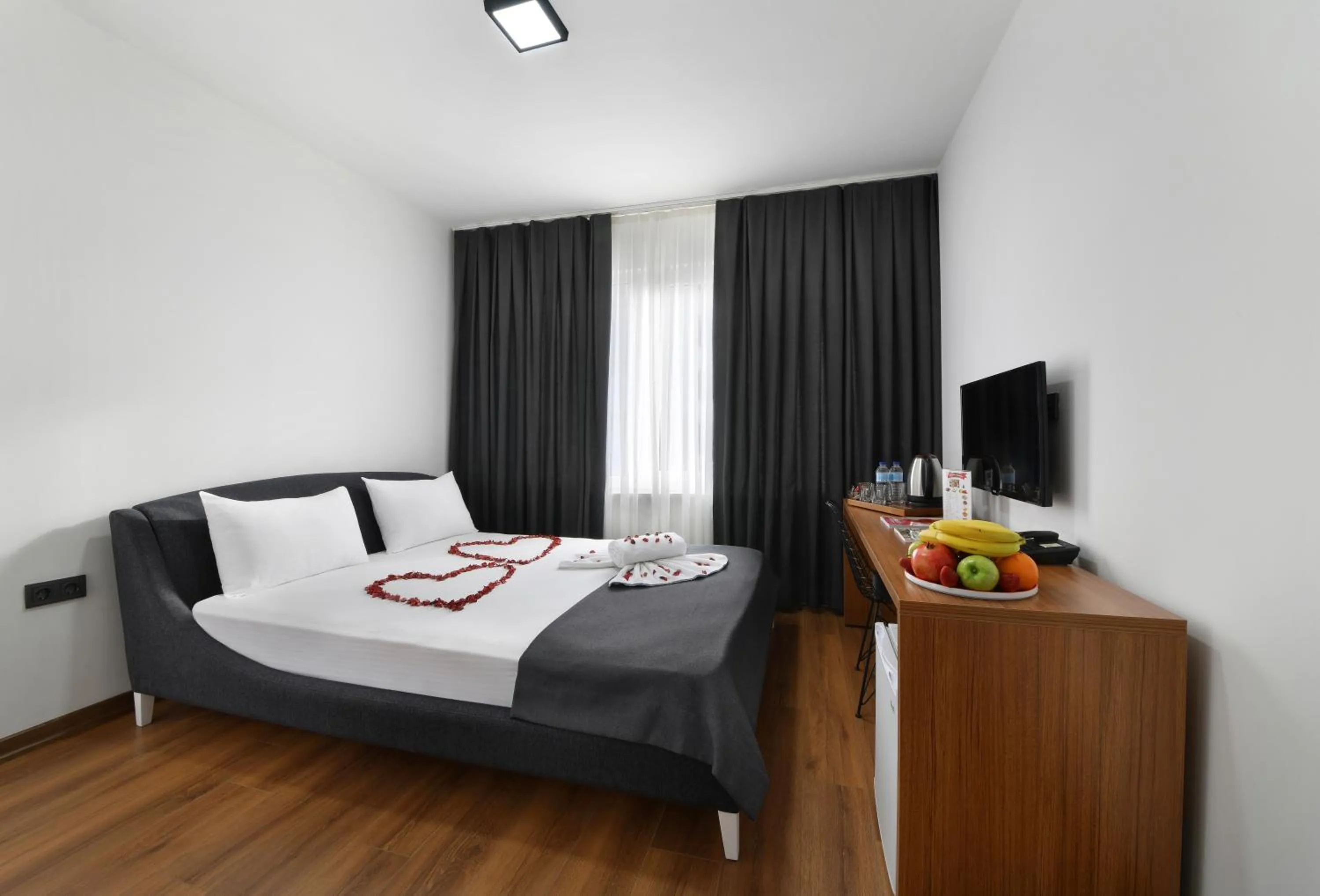 Bed in Nish Suites Atasehir
