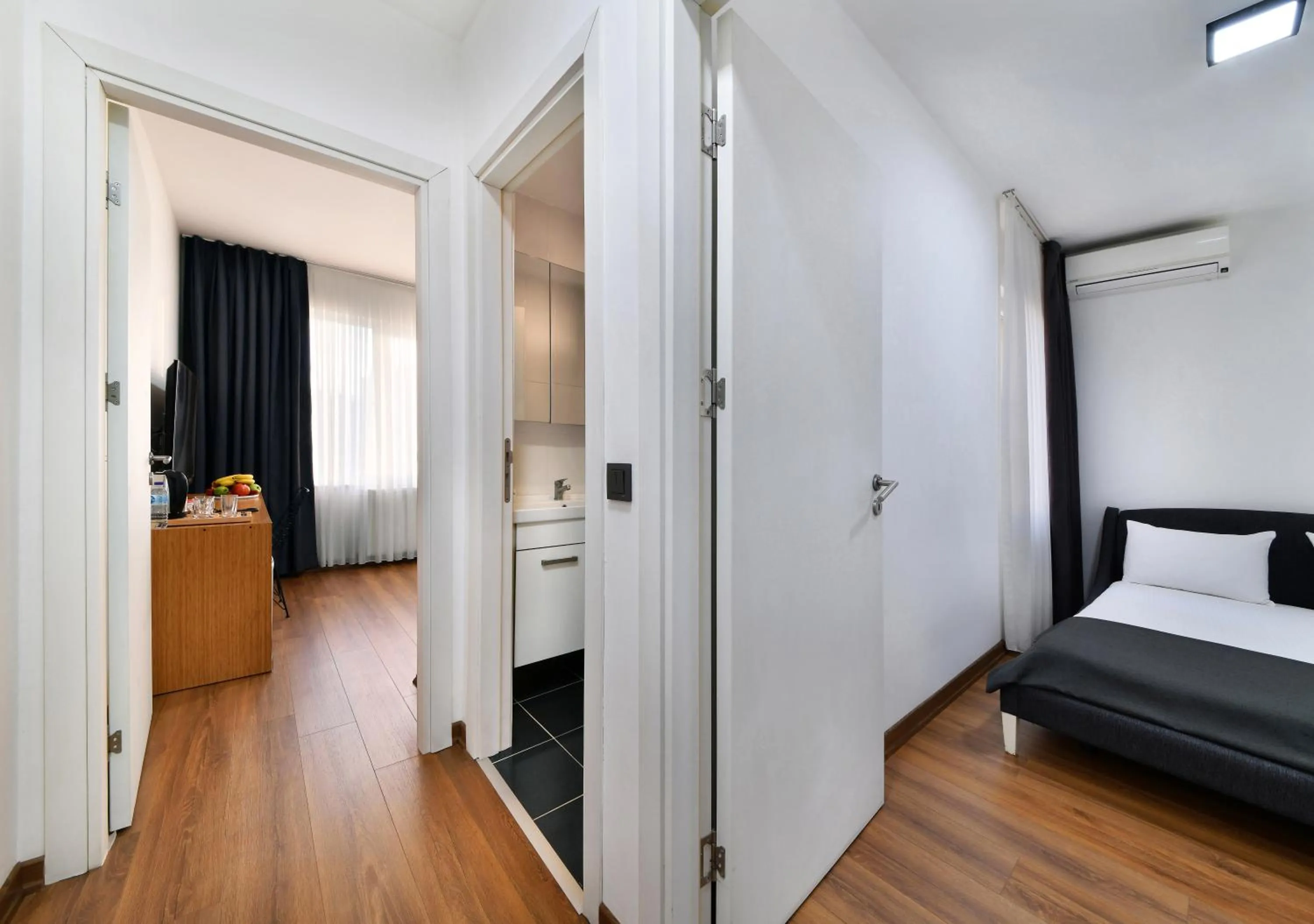 Bed in Nish Suites Atasehir