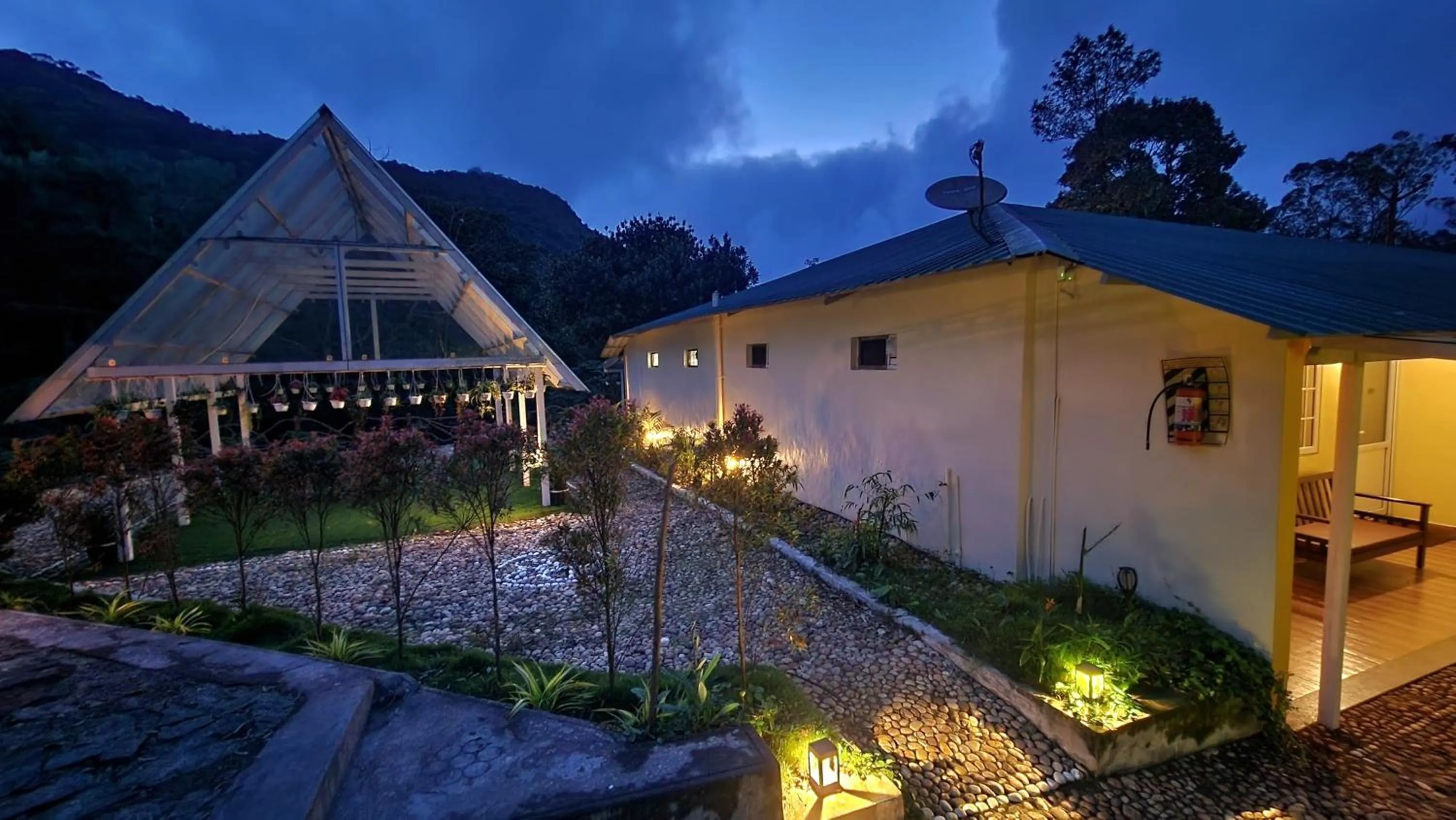 Night in Ibex Resorts, Valparai Mistly