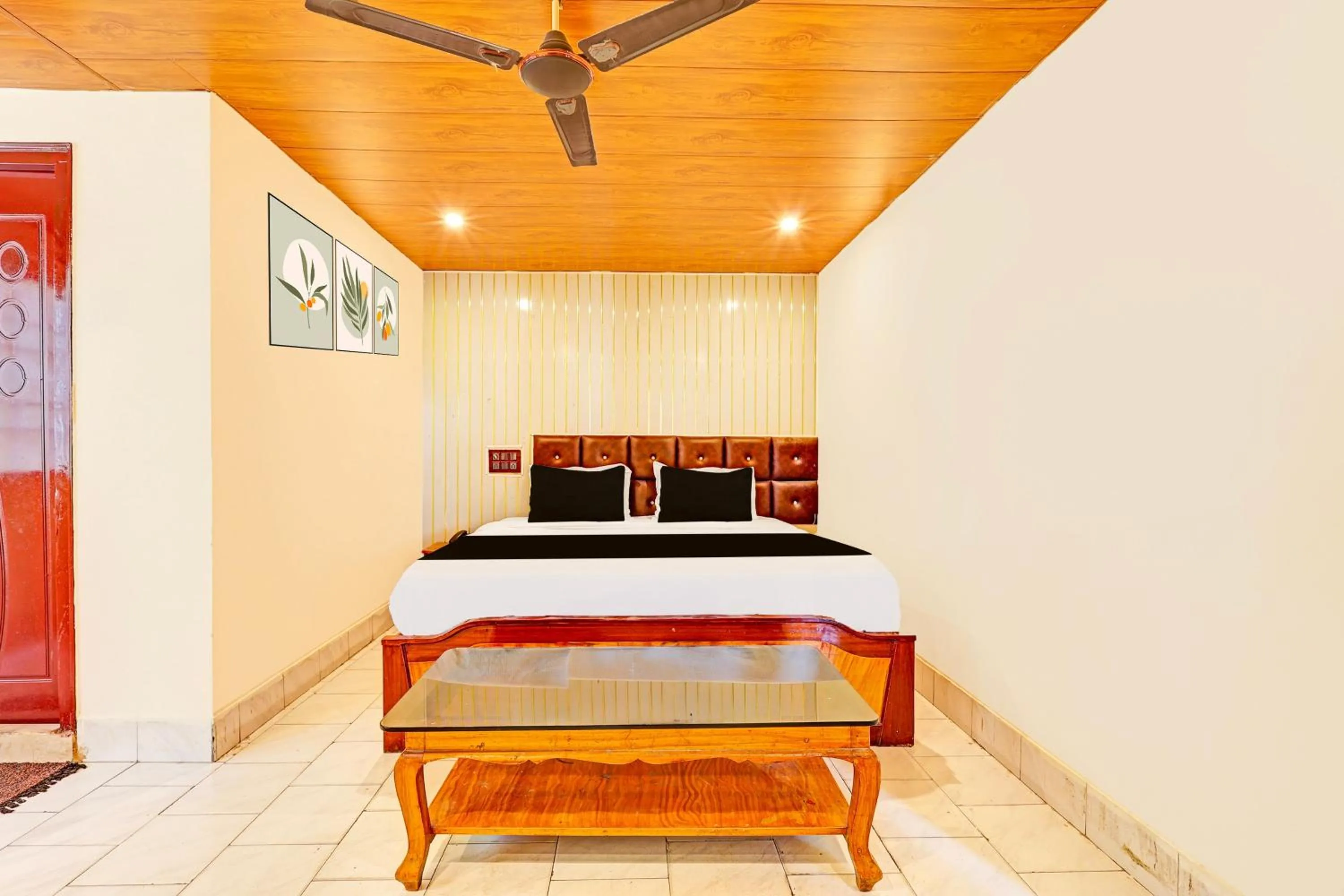 Bedroom, Bed in Super Hotel O Besant Road