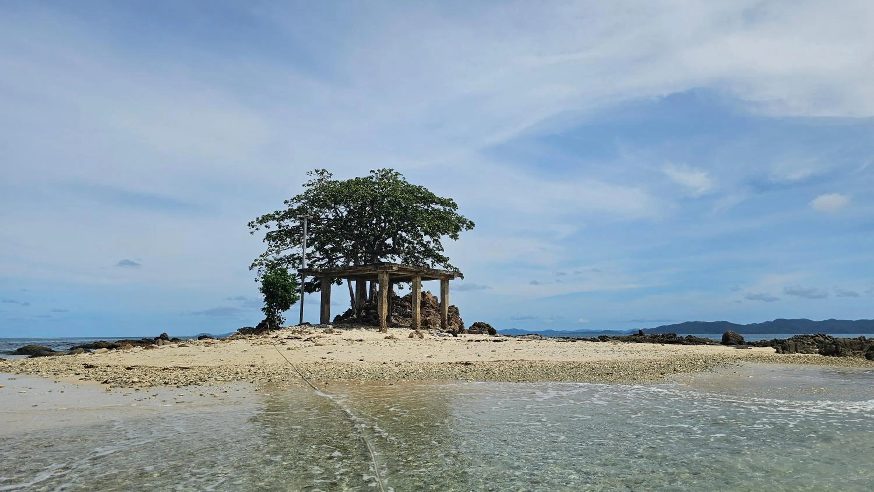 Floresitas Beach Resort