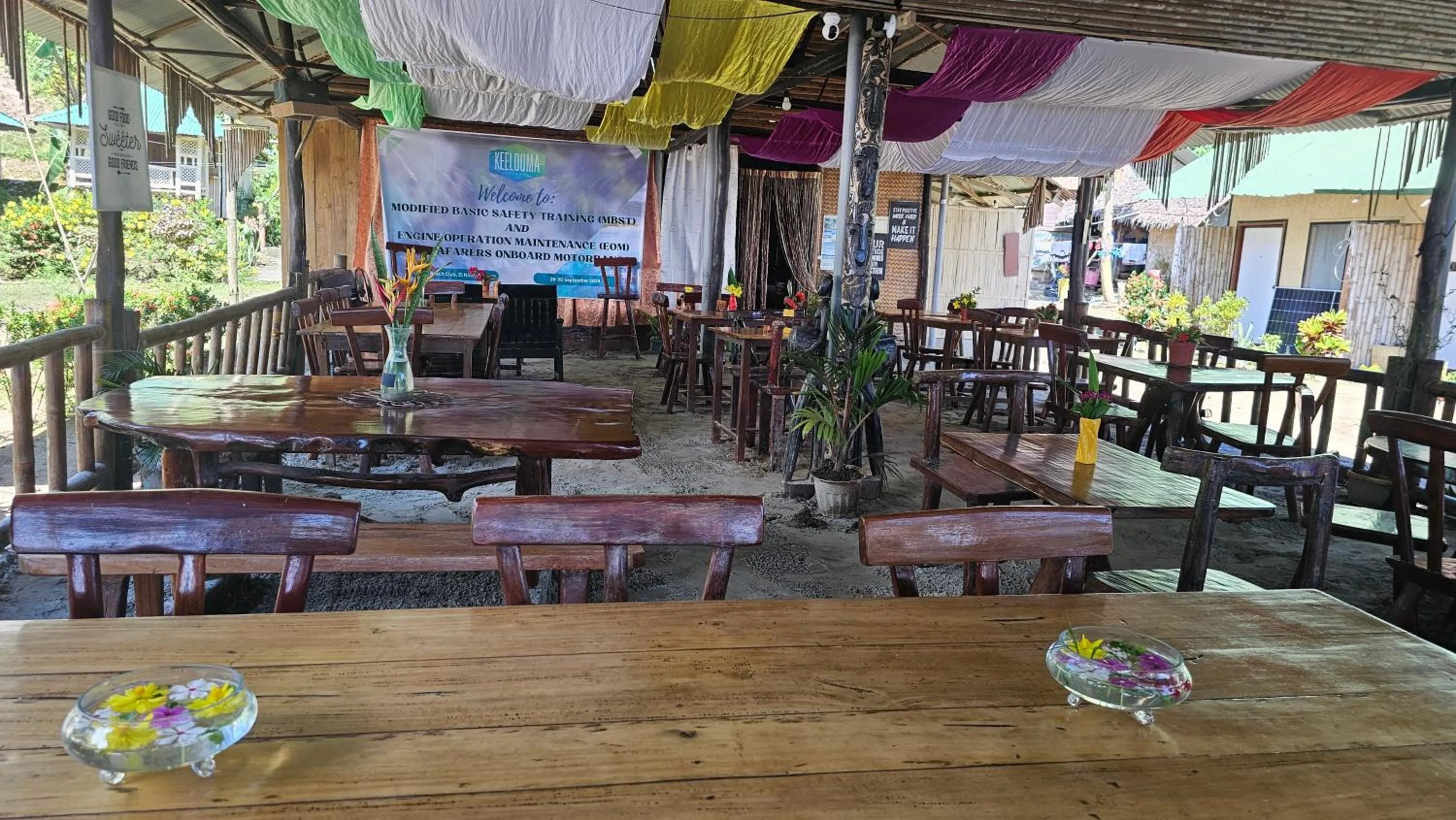 Property building in Floresitas Beach Resort