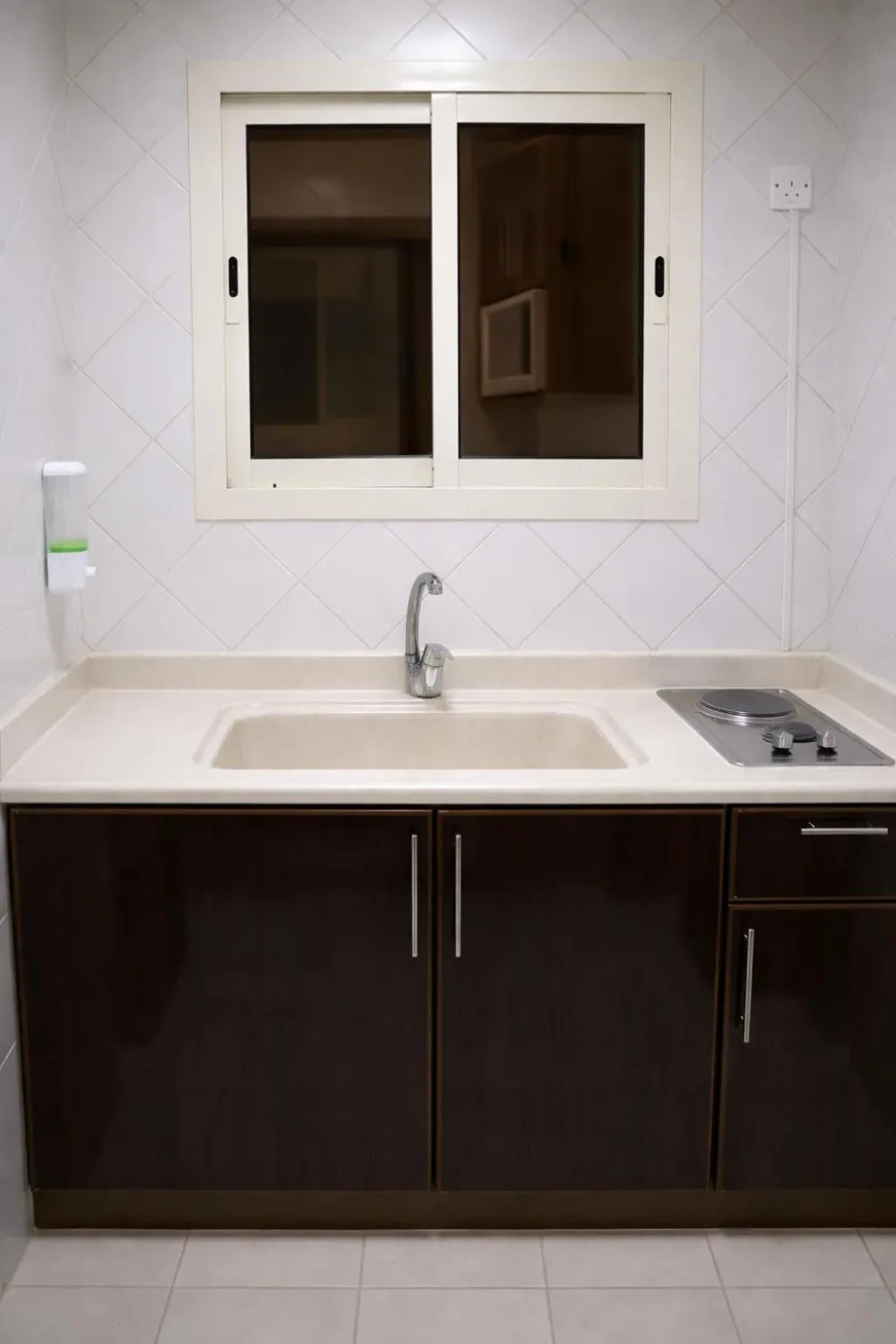 Kitchen or kitchenette in Binayat Hama Serviced Apartments