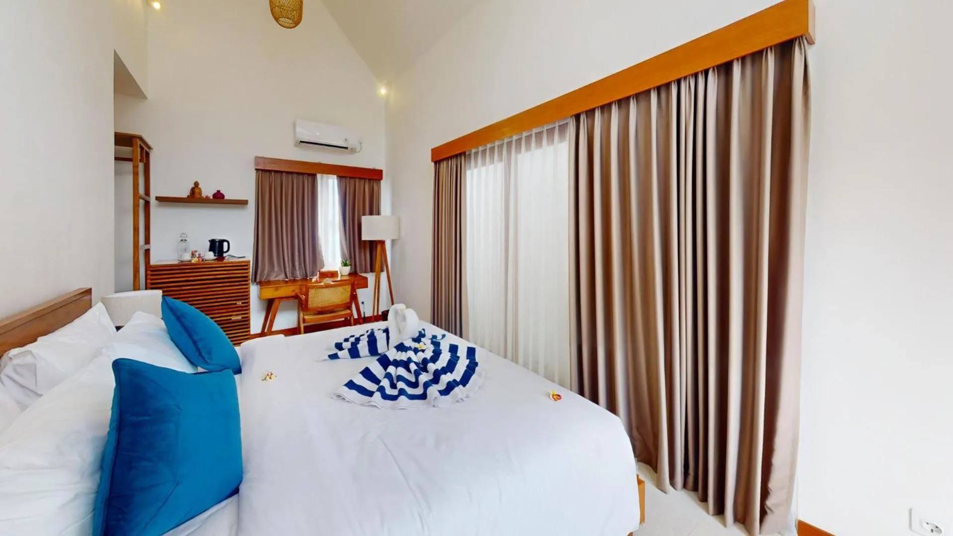 Bed in Segara Seaside Resort