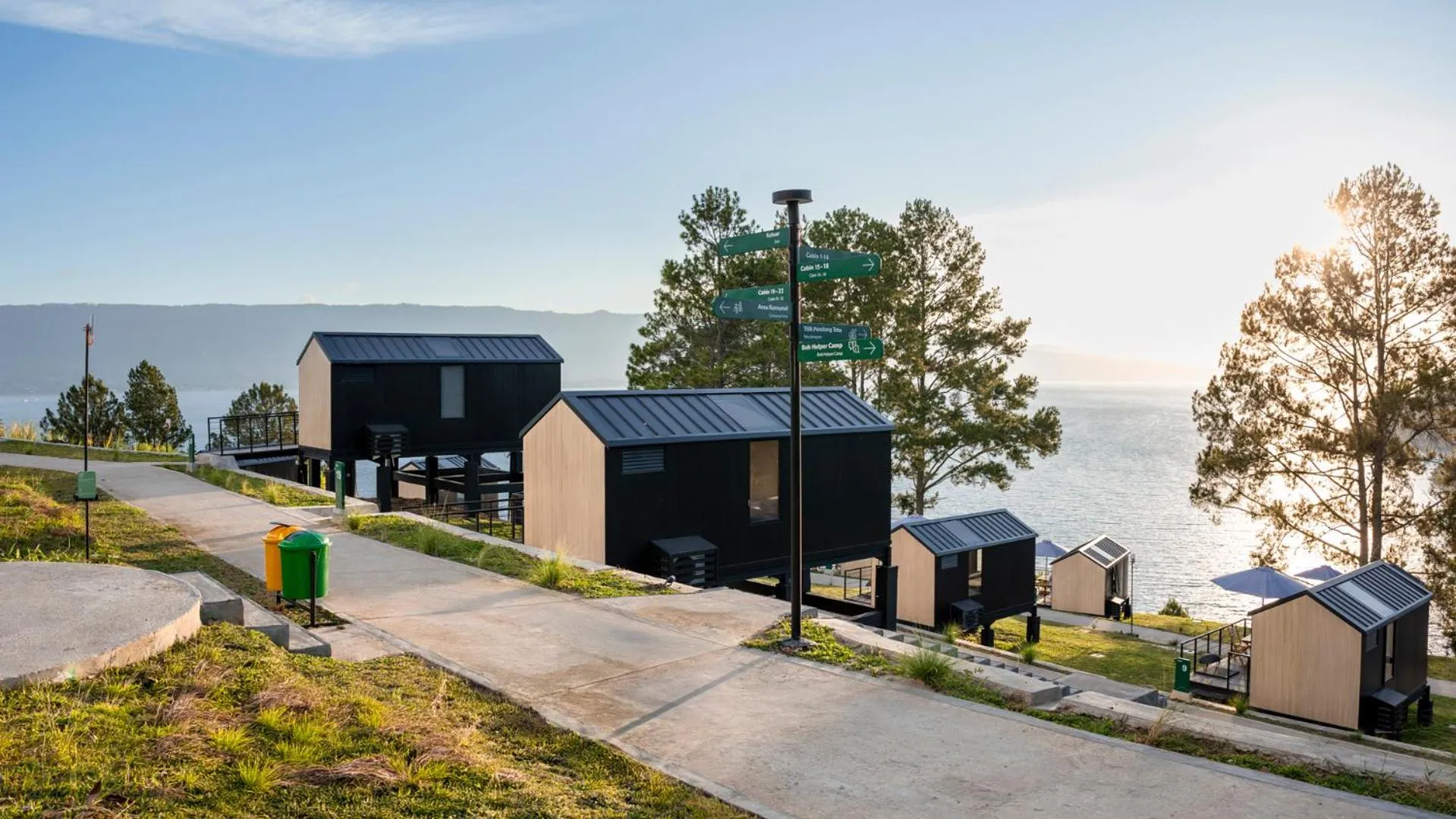 Property building in Bobocabin Patra, Parapat