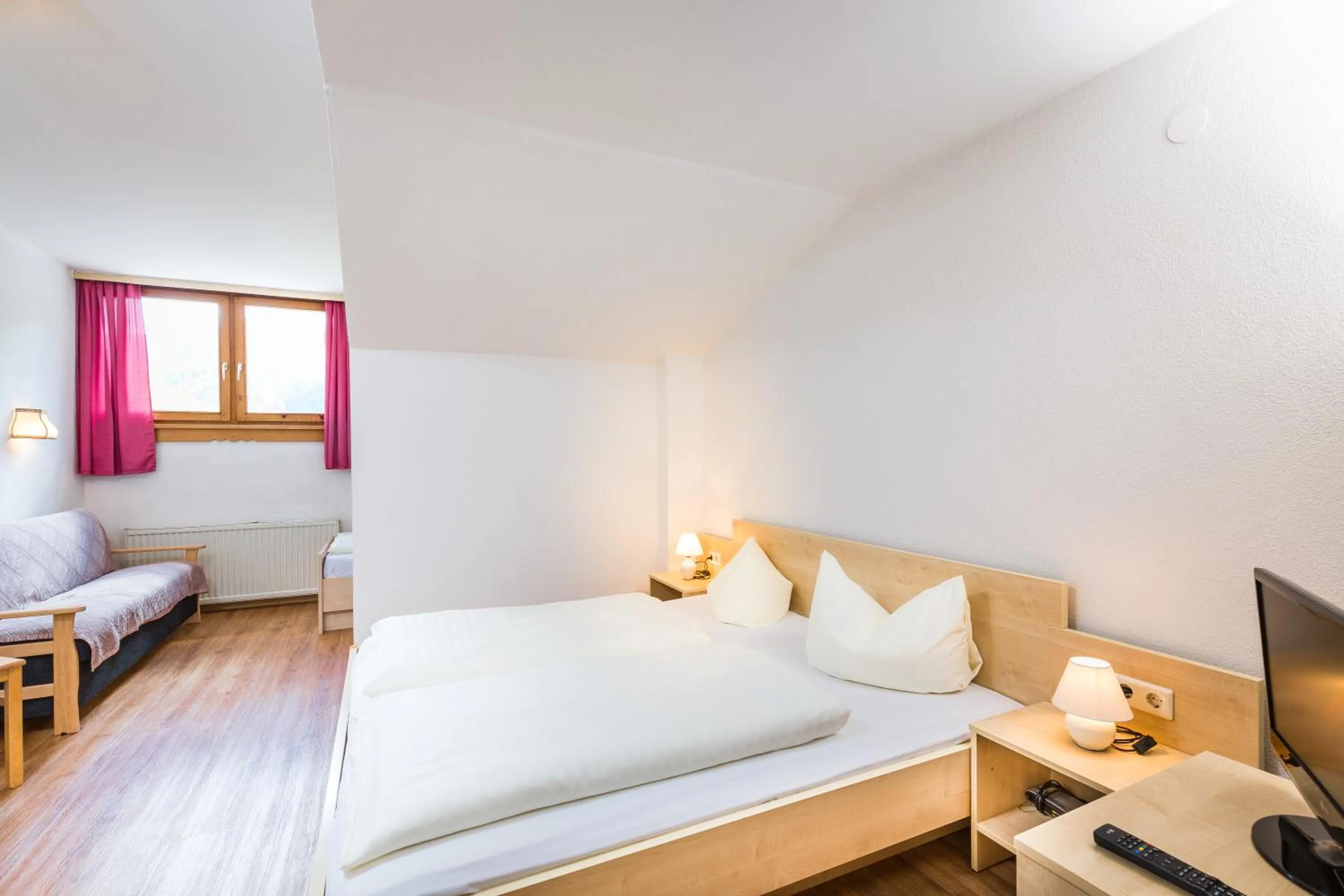 Photo of the whole room, Bed in Hotel Grissemann