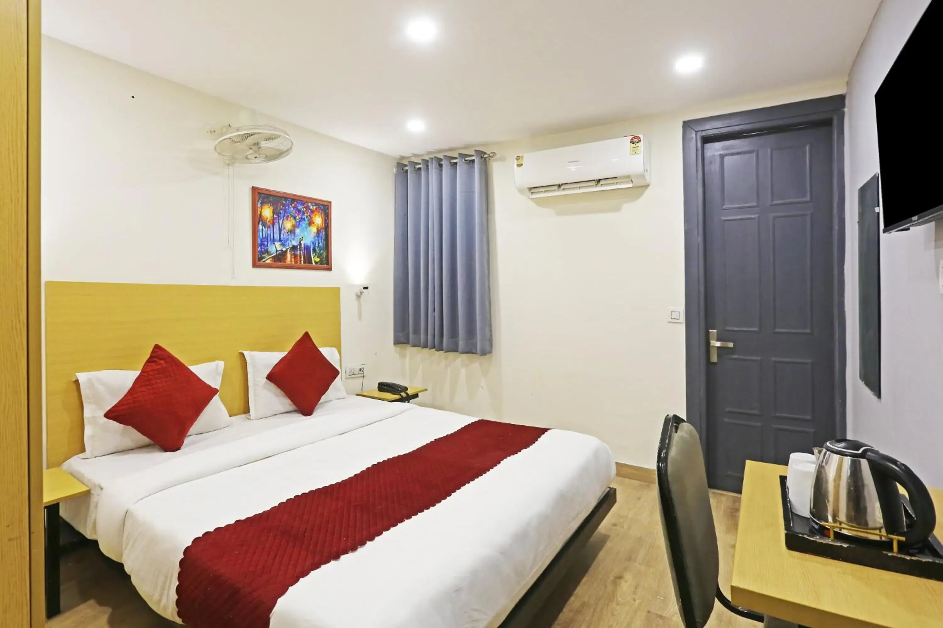 Hotel Twamev residency Uttam Nagar couple friendly Hotel Twamev residency Uttam Nagar couple friendly