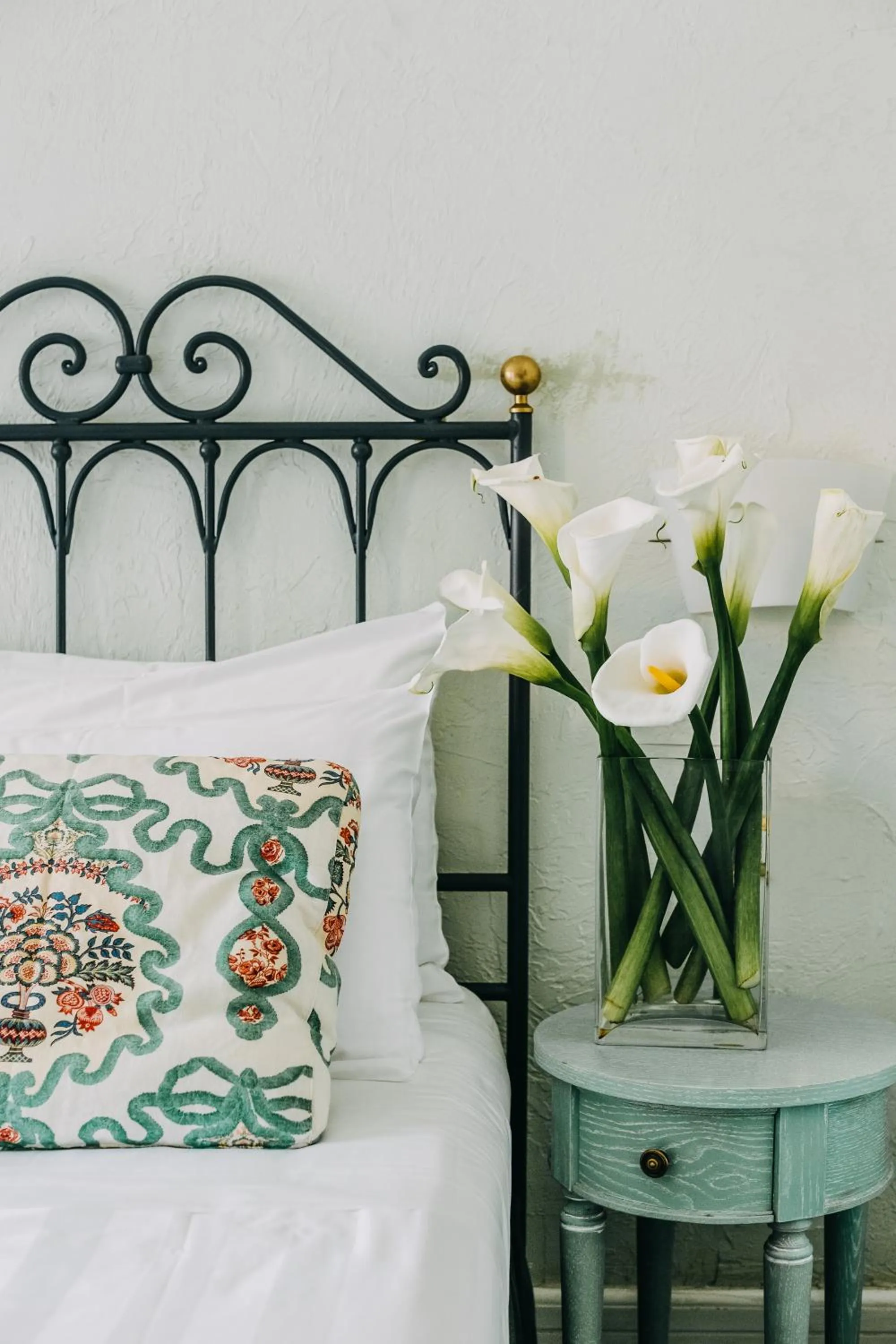 Decorative detail, Bed in Costantinopoli 104