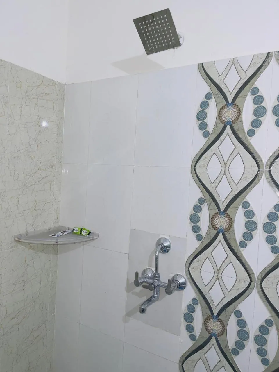 Bathroom in Rajwadi Palace