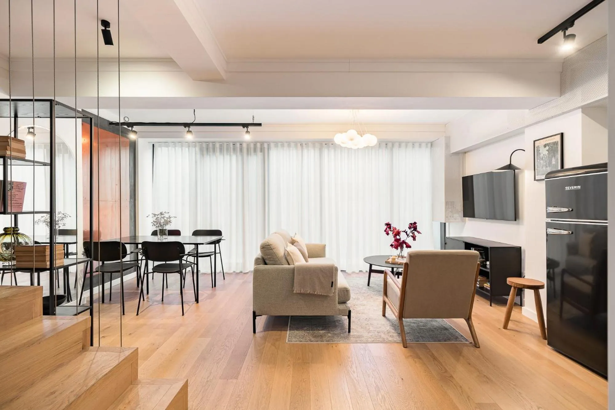 TV and multimedia in Phoenix Aparthotel