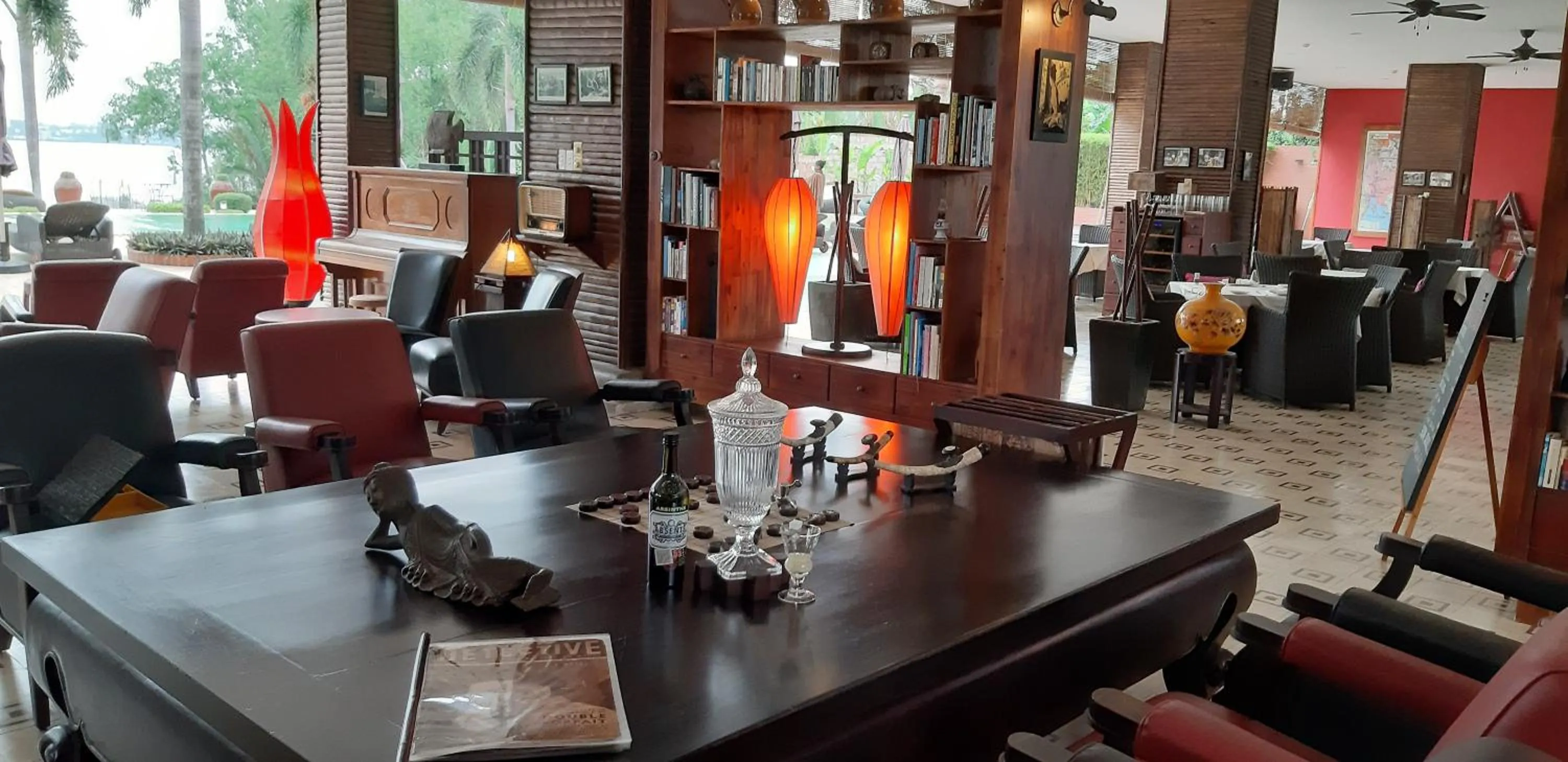 Restaurant/places to eat in The Island Lodge