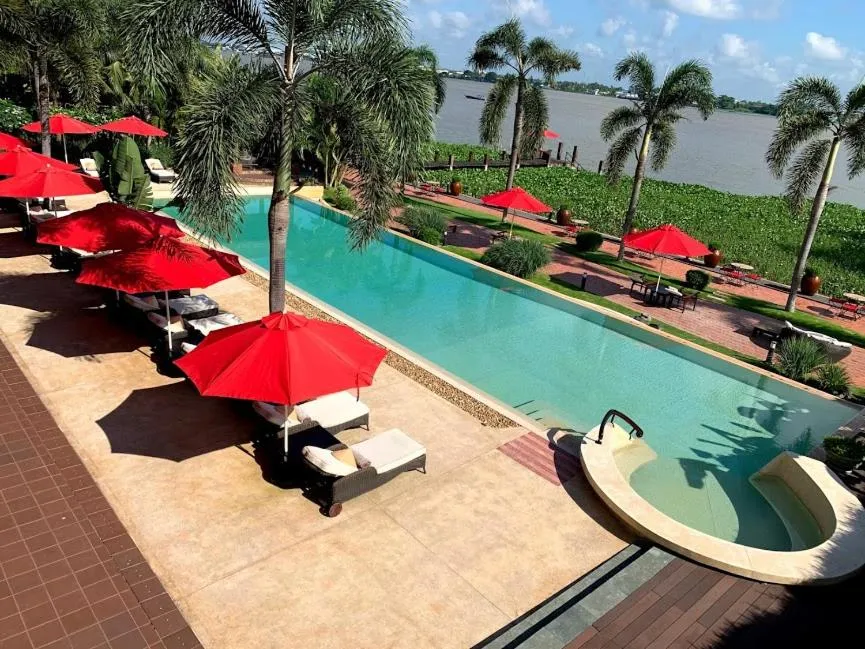 Natural landscape in The Island Lodge