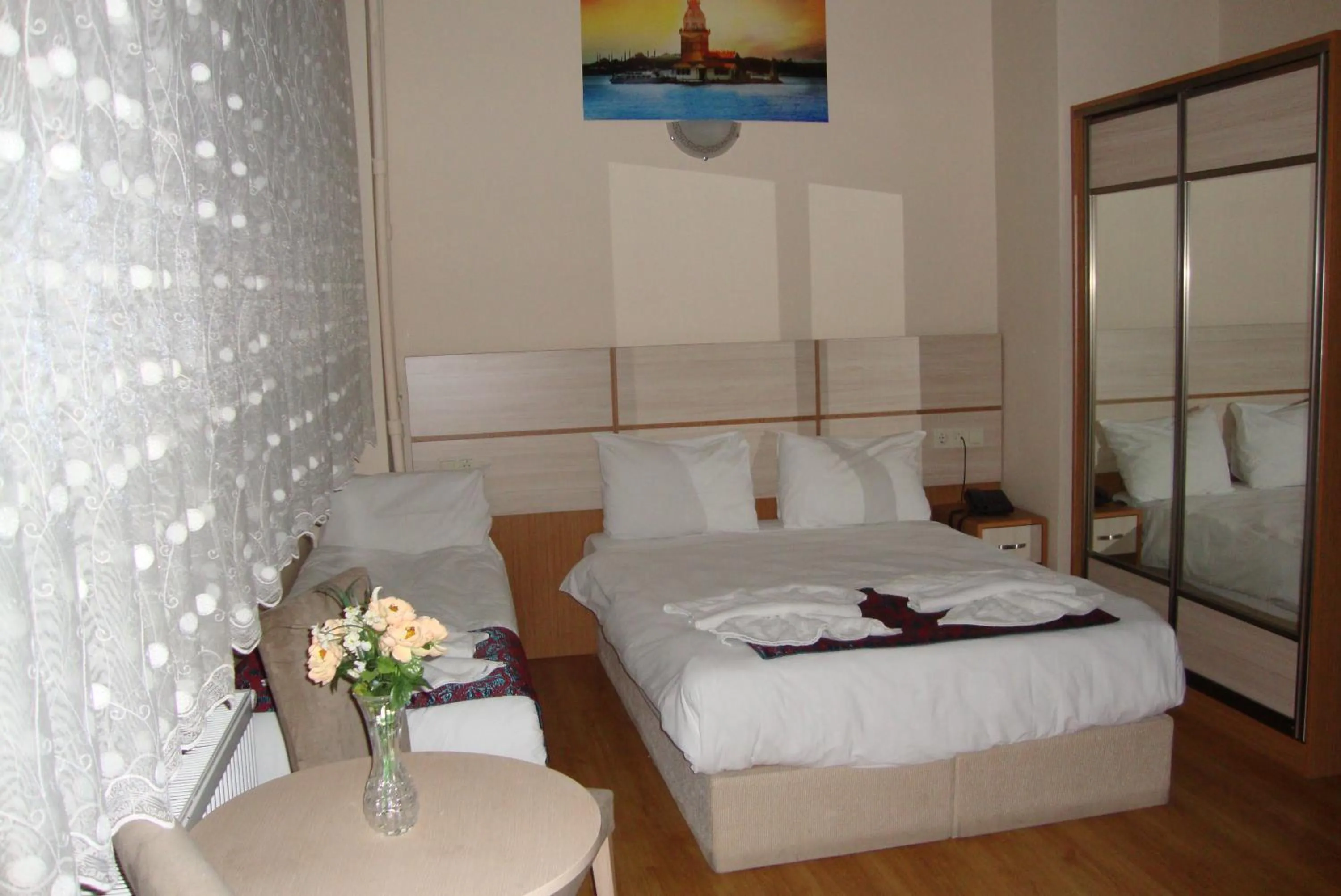 Photo of the whole room in Royal Suites Besiktas