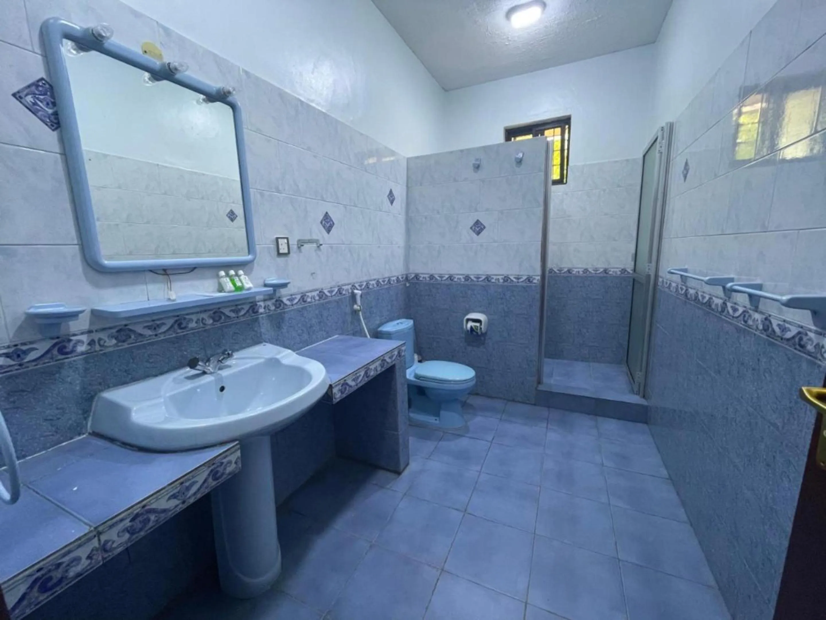 Shower in Olivia Guesthouse