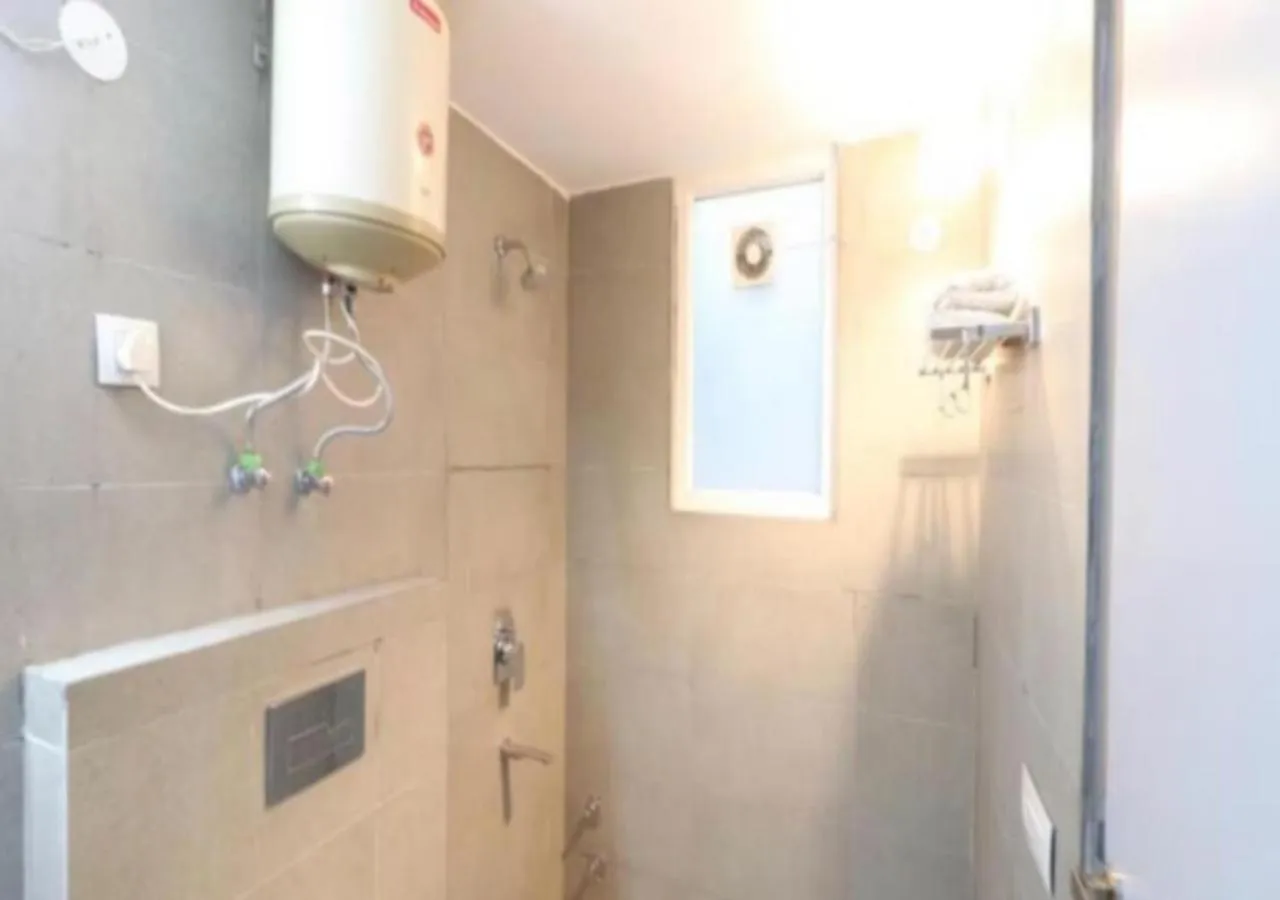 Shower in Akshay home stay