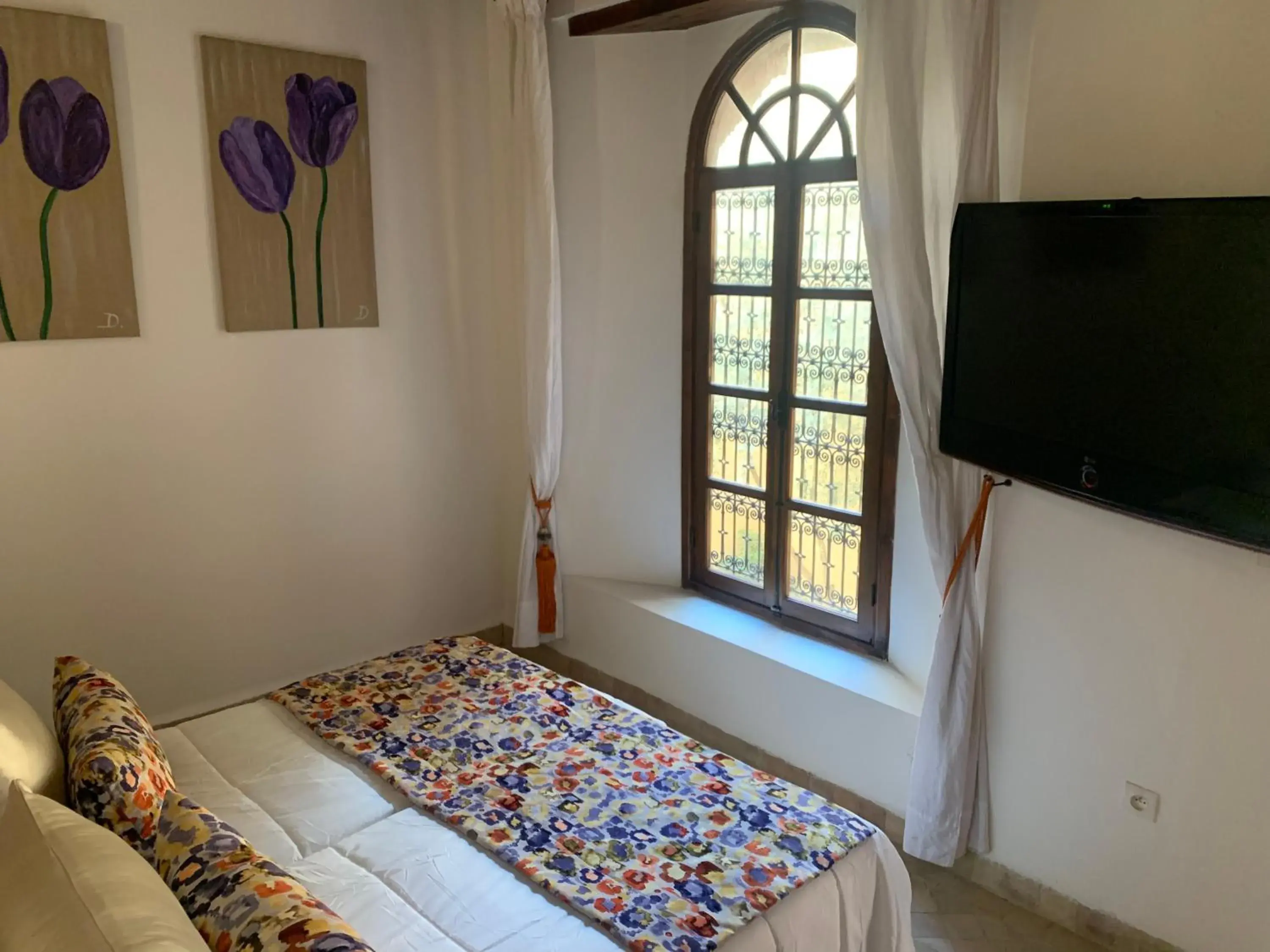Basic Double Room in Riad Dar Pierre Basic Double Room in Riad Dar Pierre