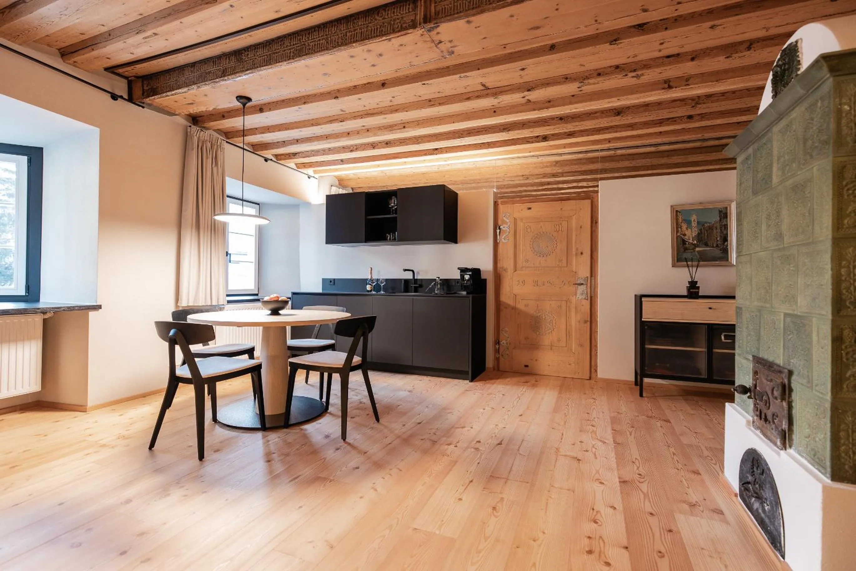 TV and multimedia in Schwarzer Adler - Concept Living