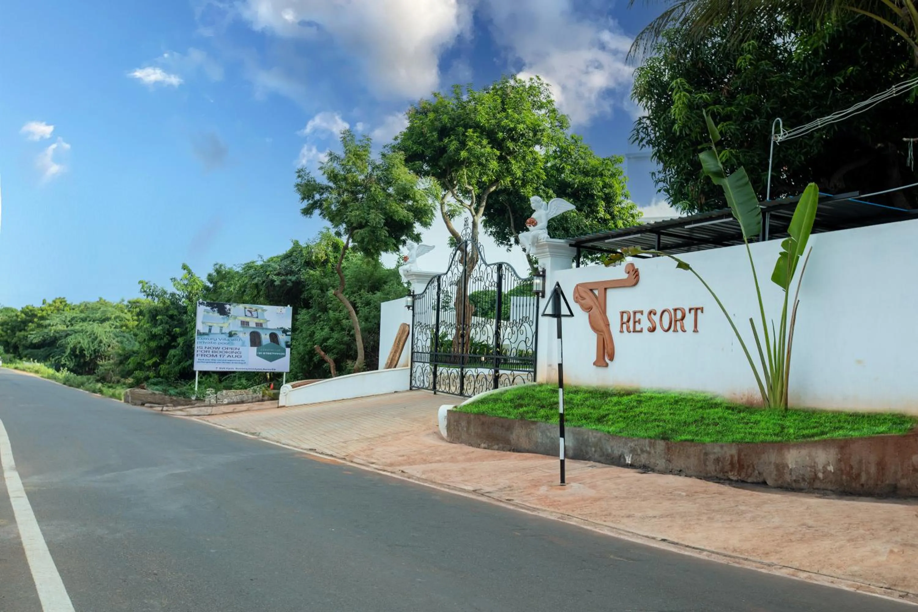 Street view in T Resort with Swimming Pool
