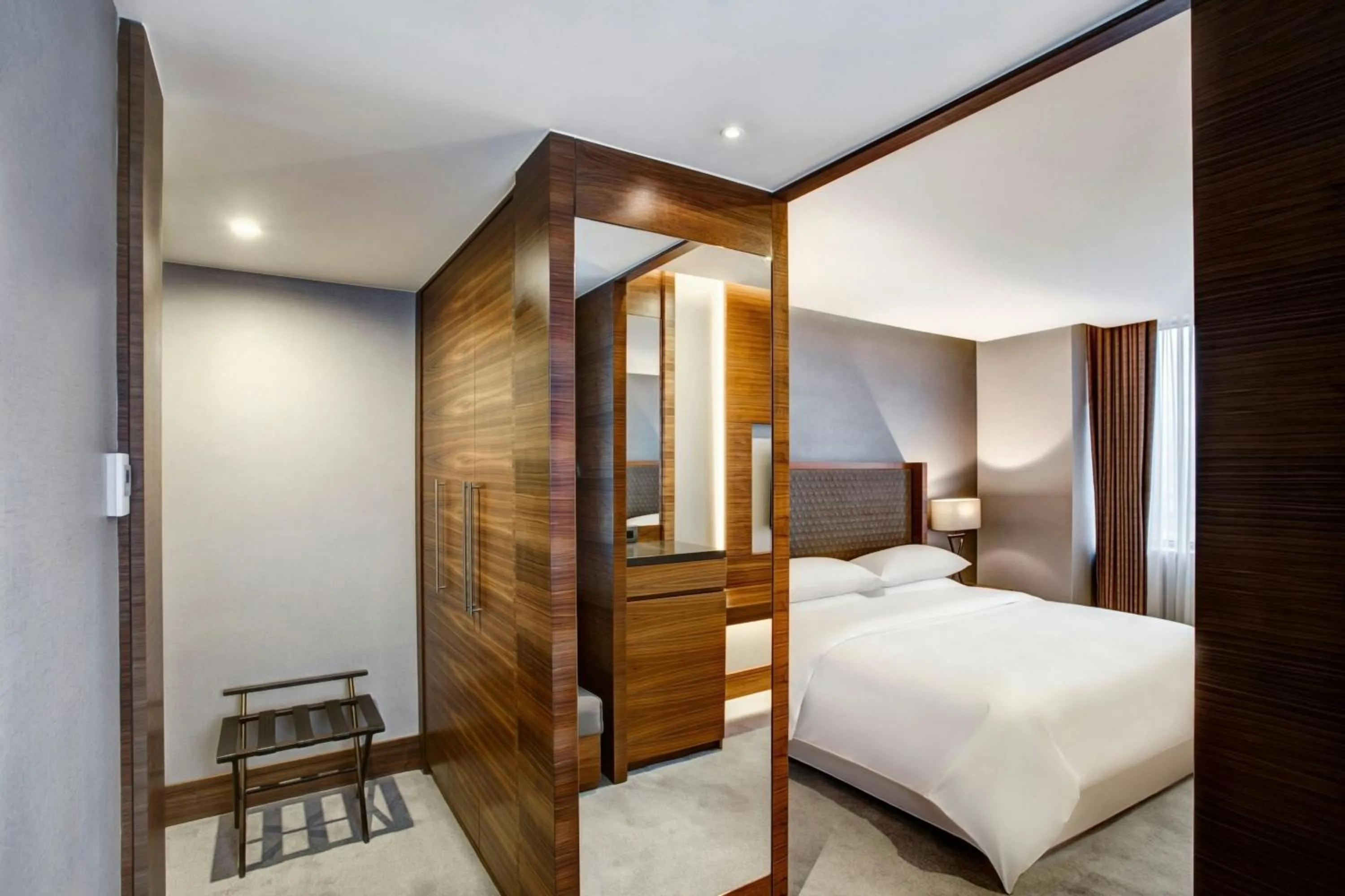 Photo of the whole room, Bed in Sheraton Grand Samsun Hotel