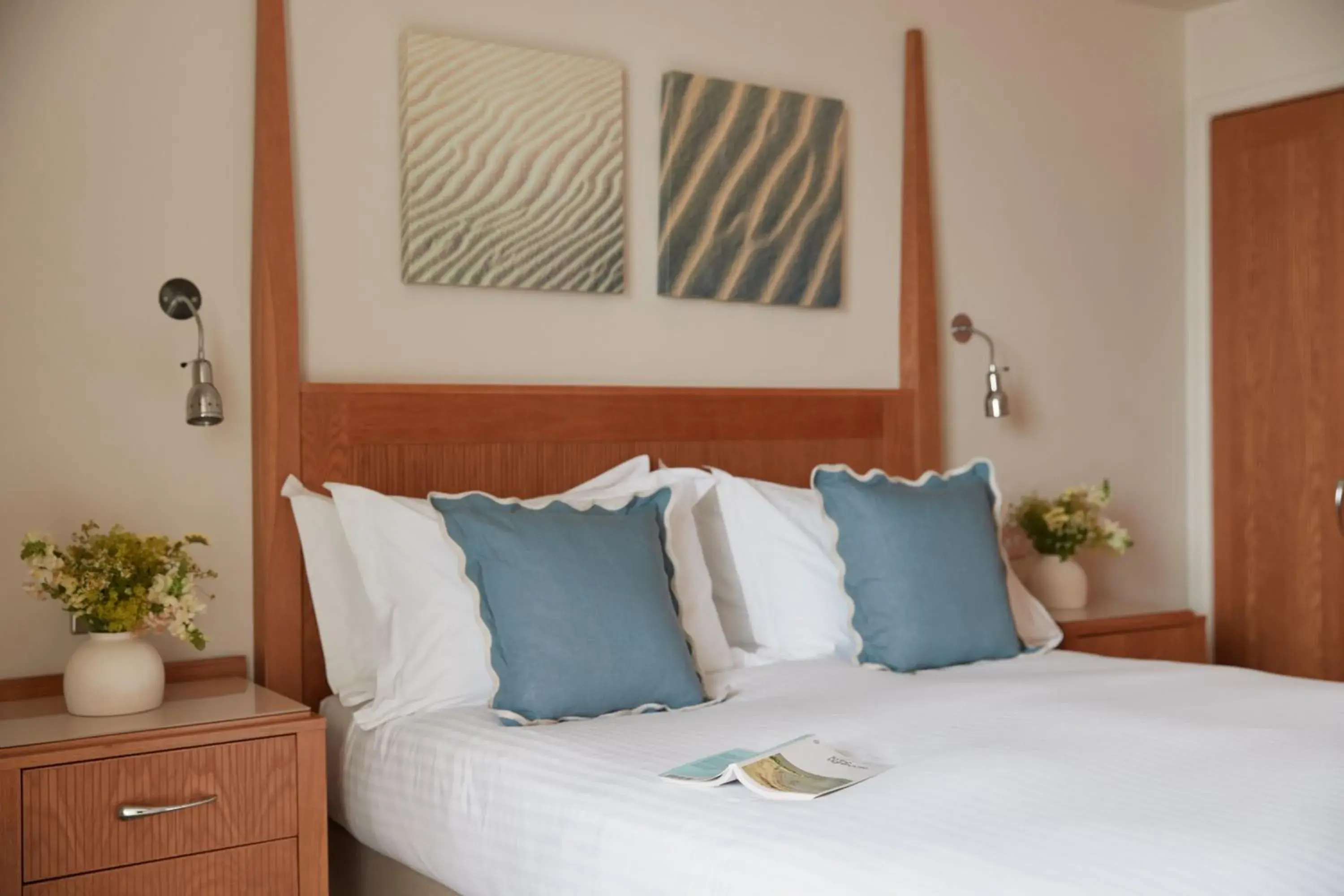 Room with Ocean View in L’Horizon Beach Hotel & Spa Room with Ocean View in L’Horizon Beach Hotel & Spa