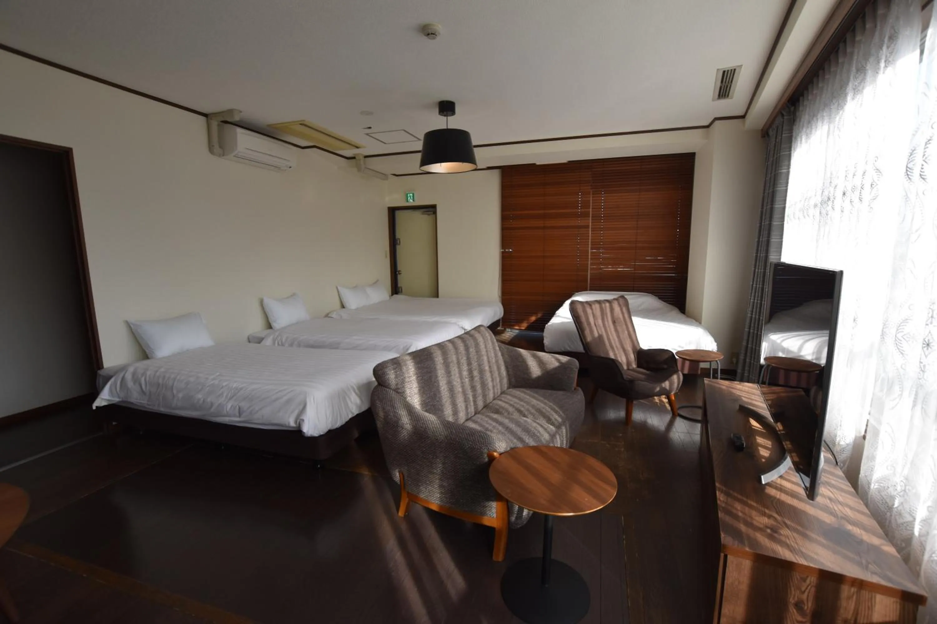 Living room, Bed in Randor Residence Tokyo Grand