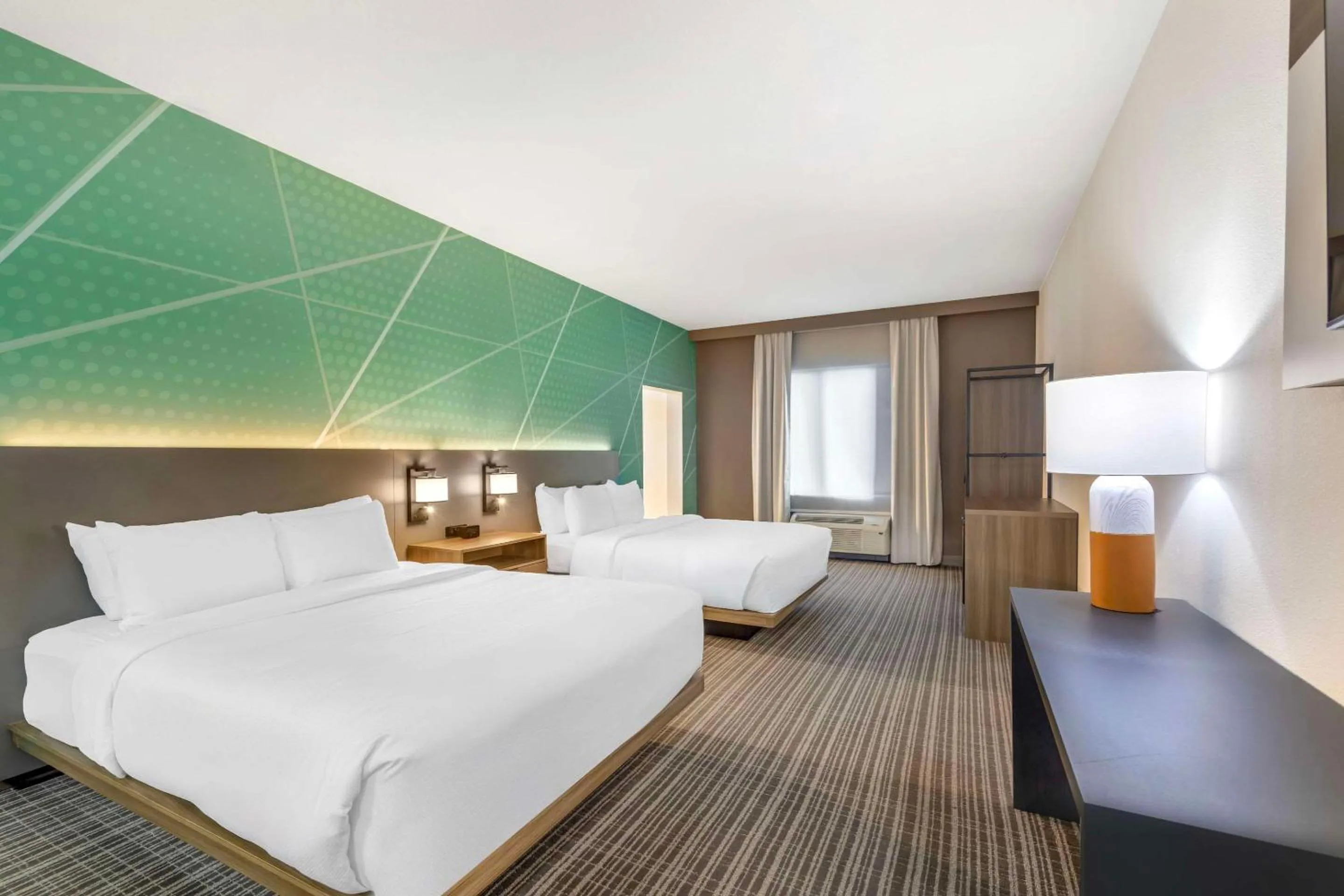 Bedroom, Bed in Comfort Suites Titusville near Kennedy Space Center